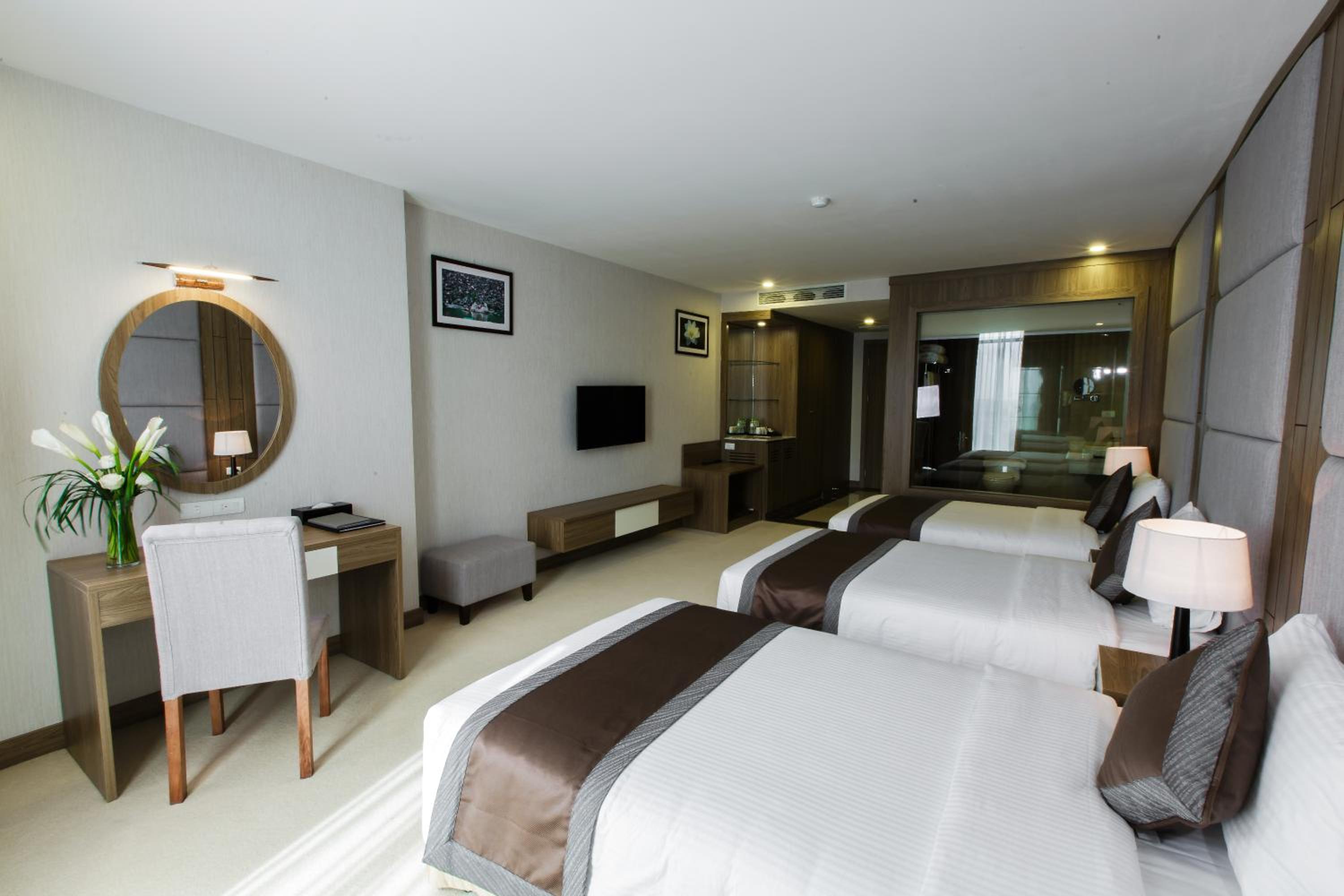 Deluxe Triple Room photo 2