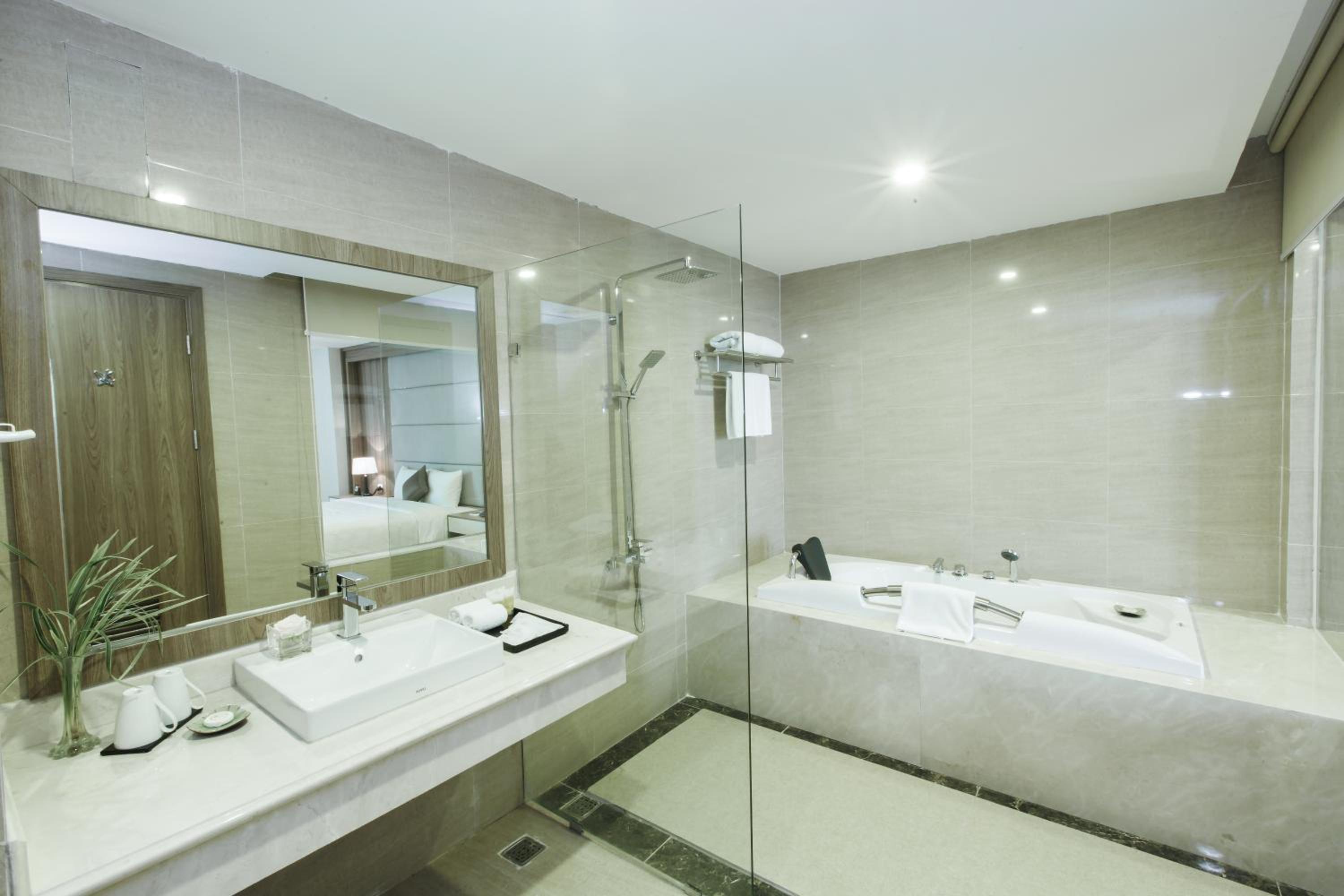 Deluxe Suite photo 3