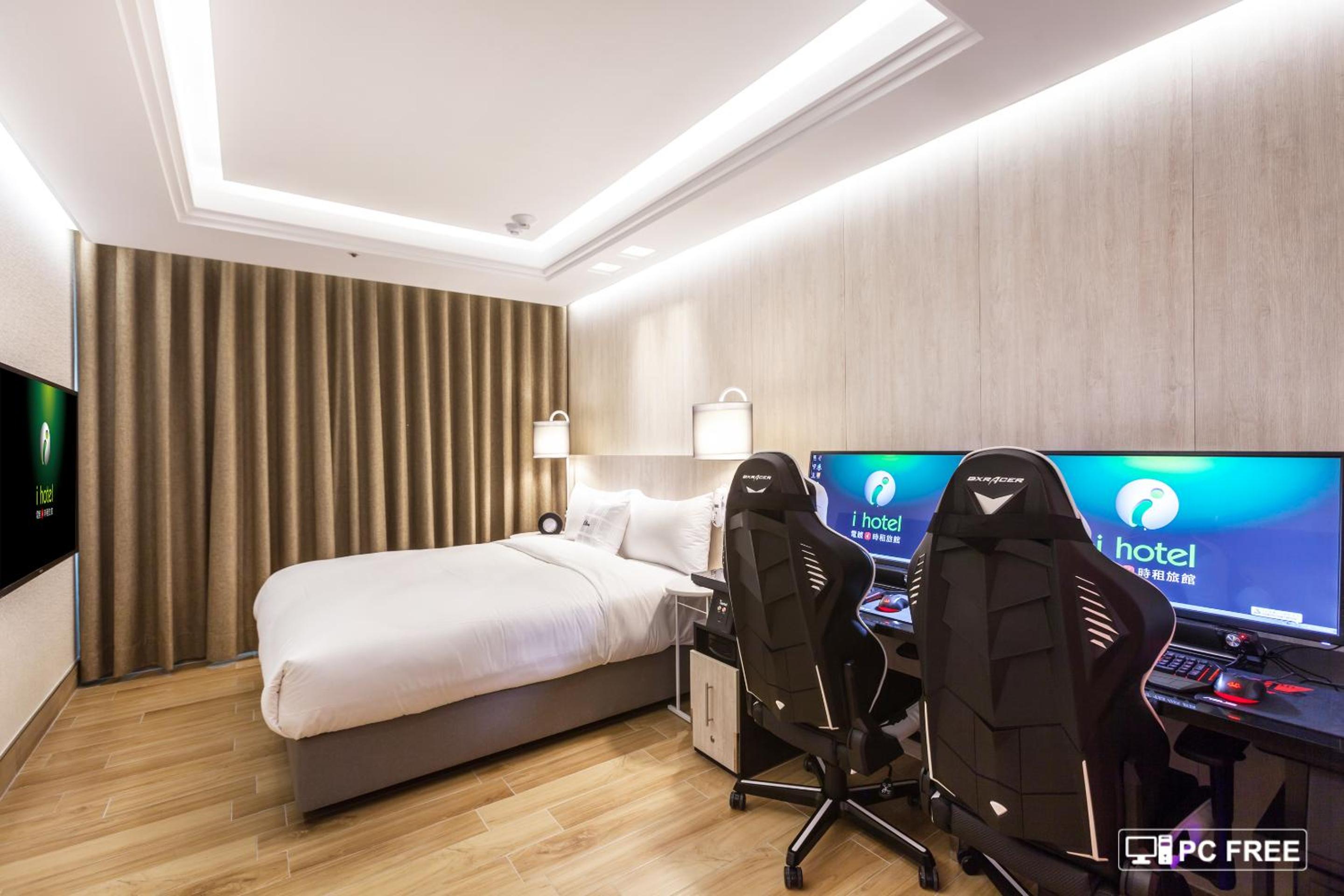 Double Room - Photo 9
