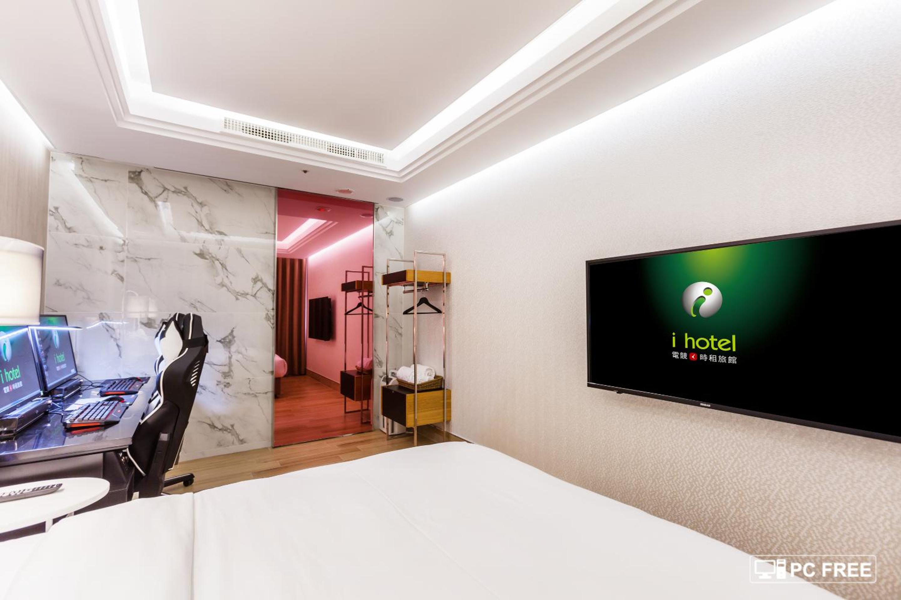 Double Room - Photo 10