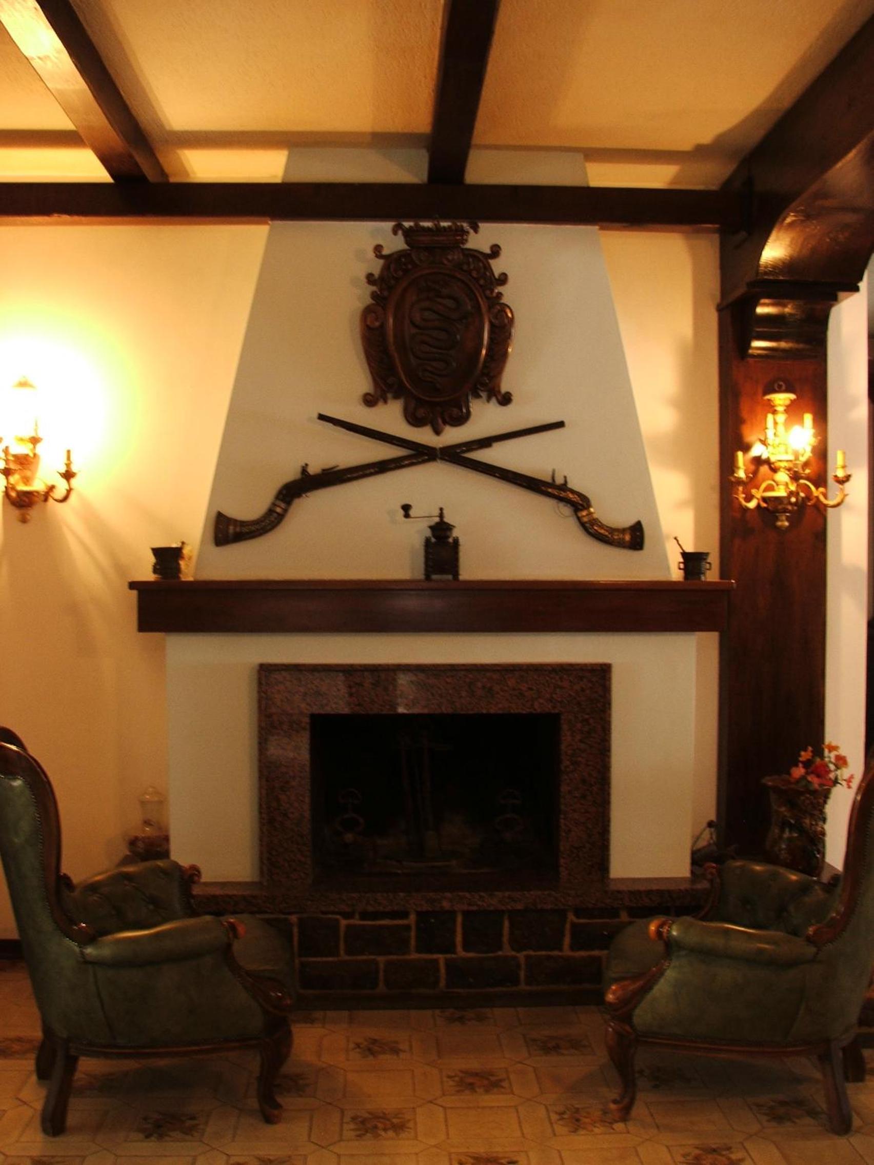Double Room - Photo 6