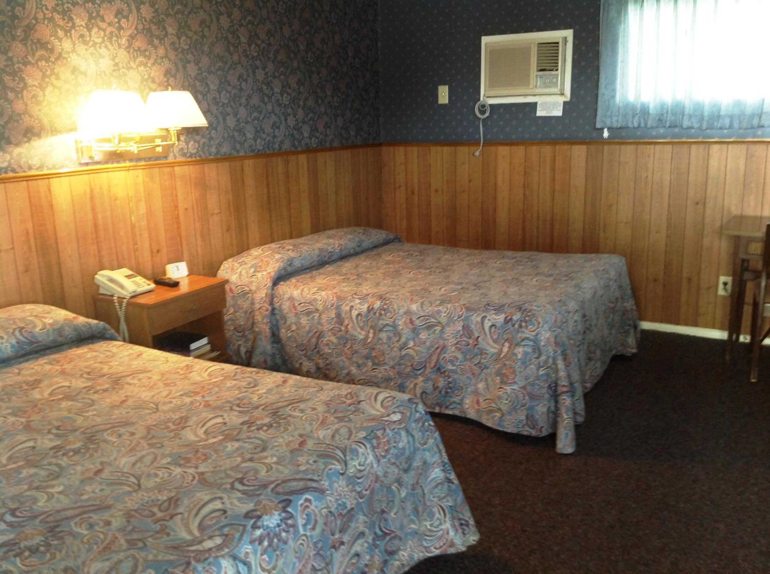 Special Offer - Queen Room with Two Queen Beds
