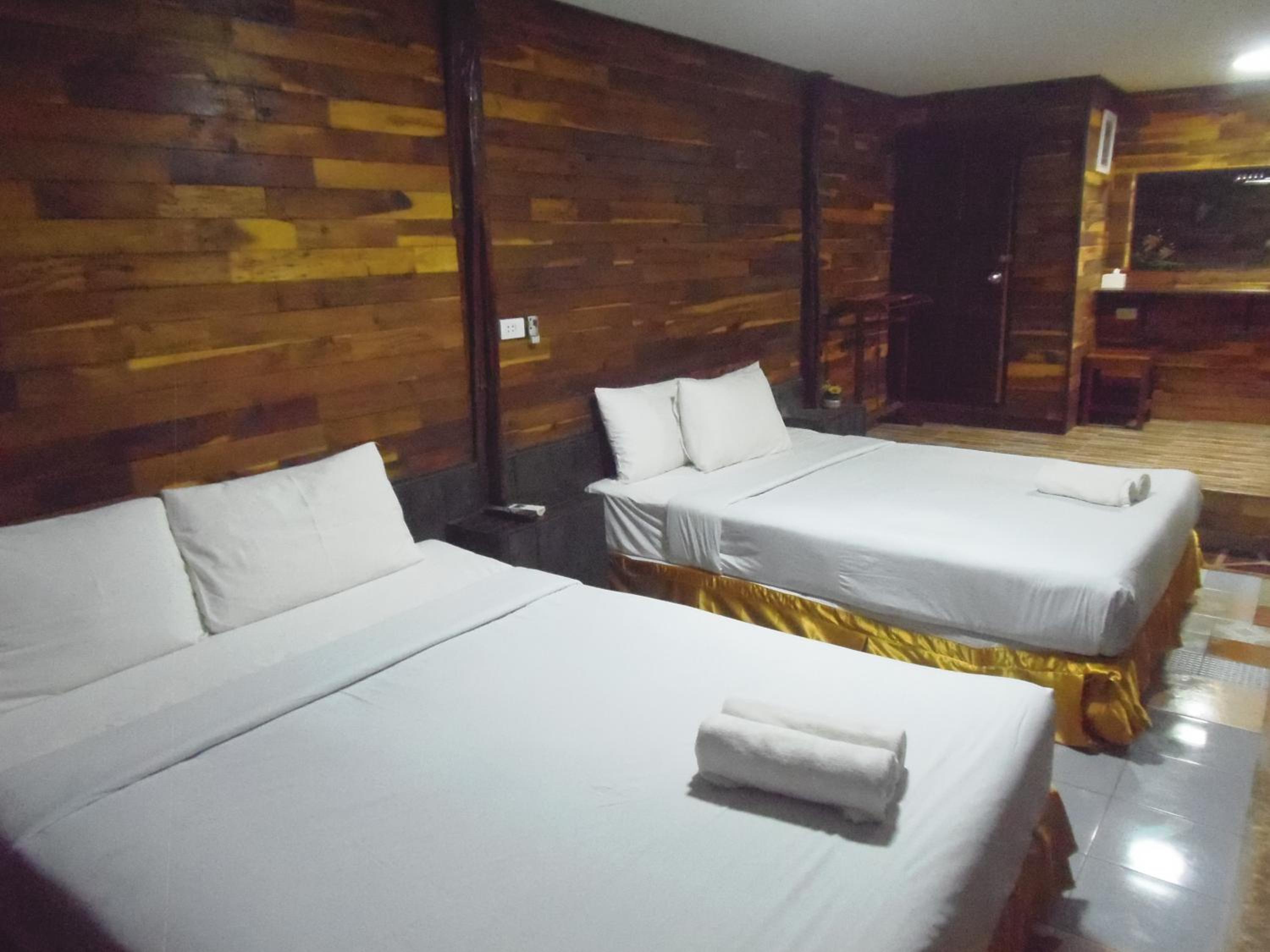 Standard Queen Room with Two Queen Beds
