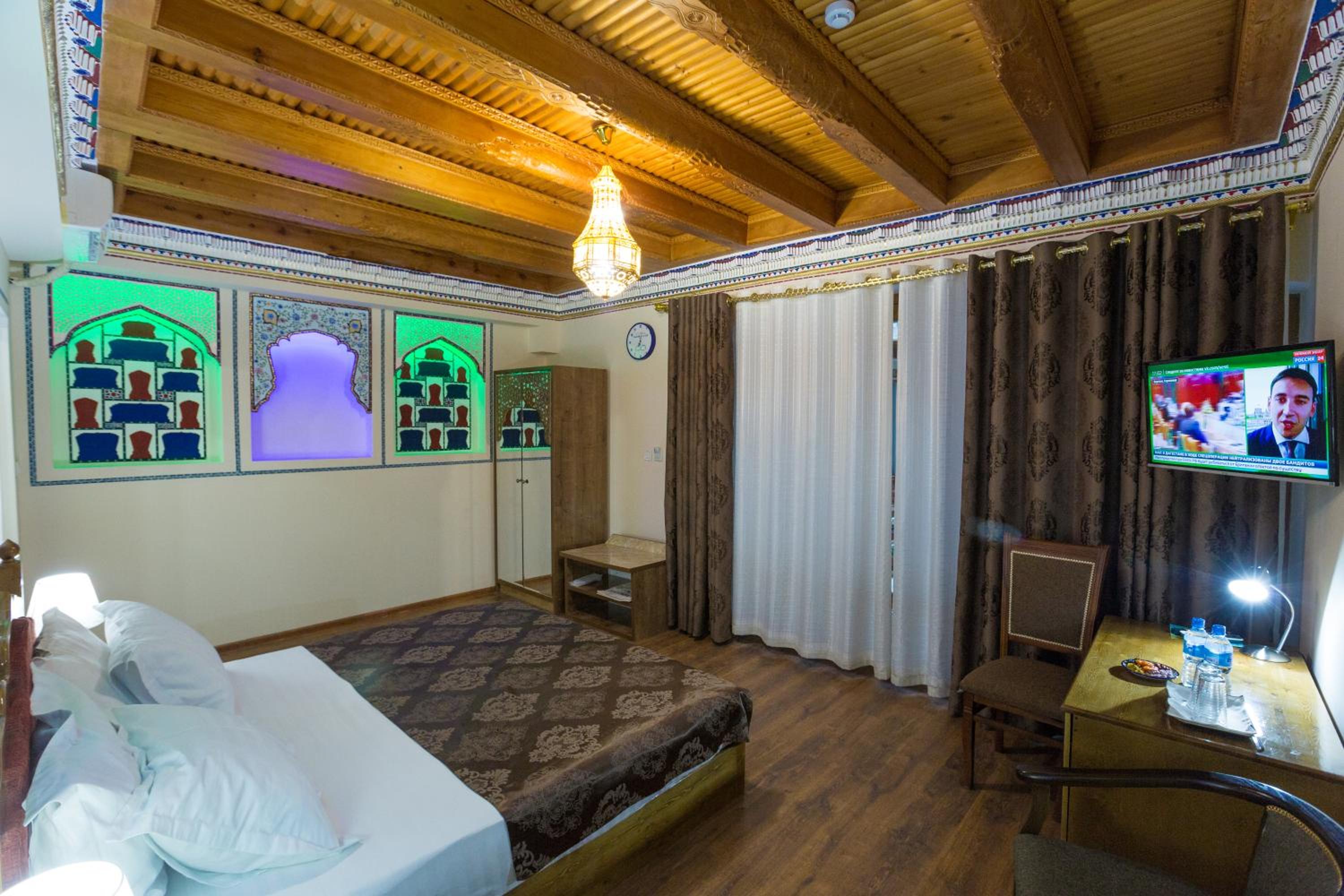 Deluxe Family Room