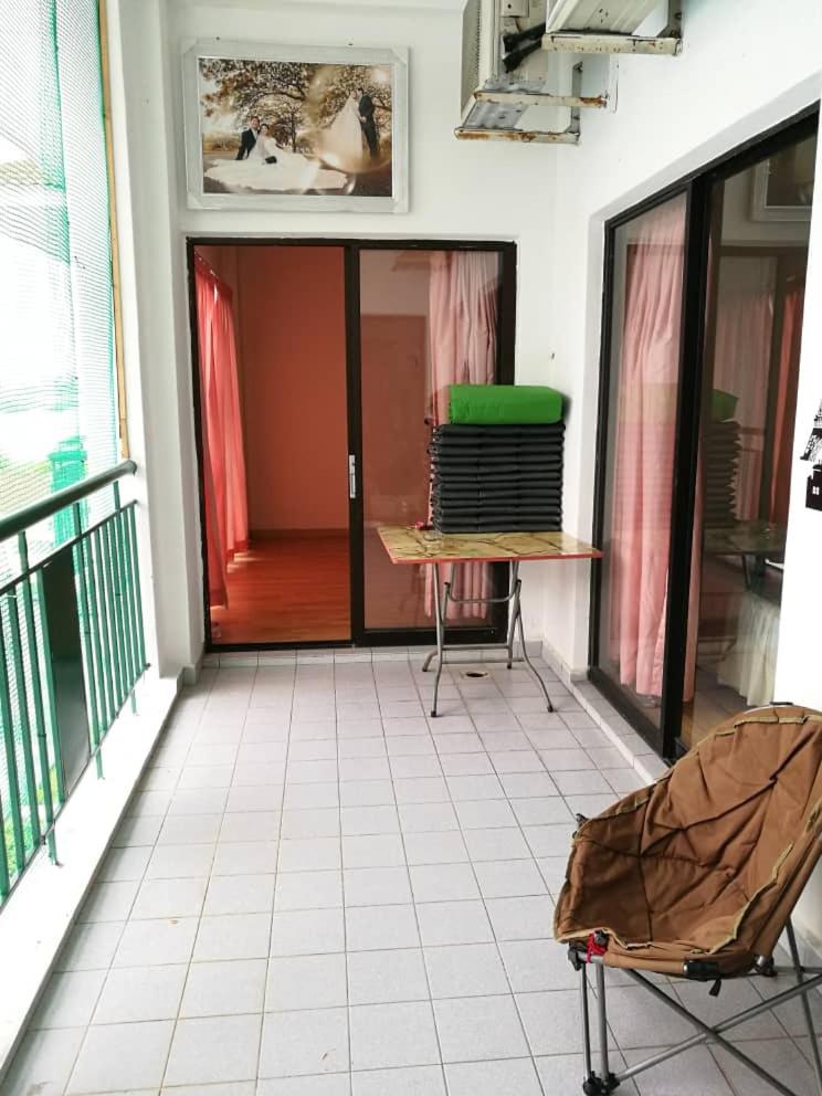 经济型床位供6小时小憩（1300-1900）前往新加坡的中转