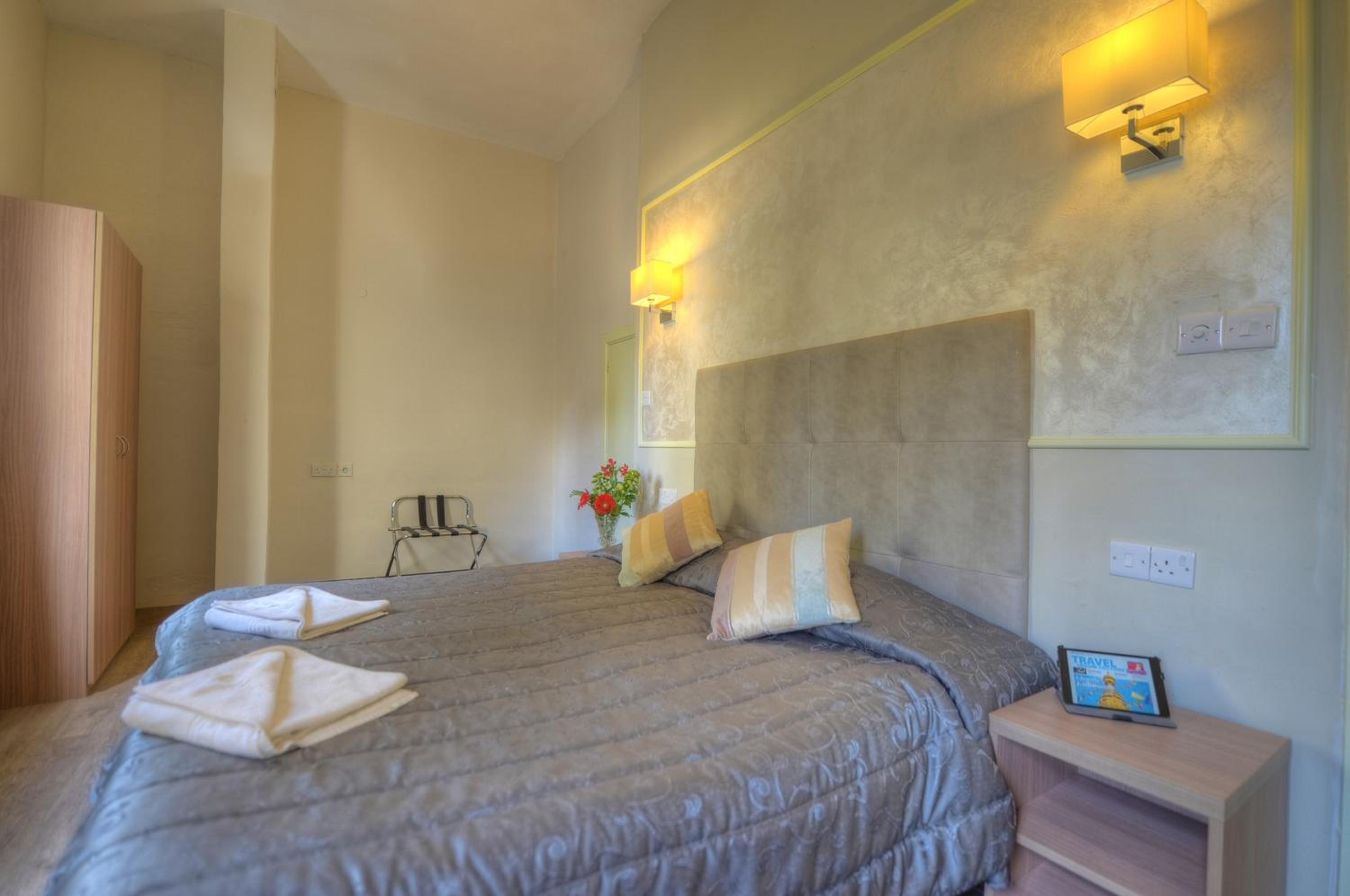 Economy Single Room