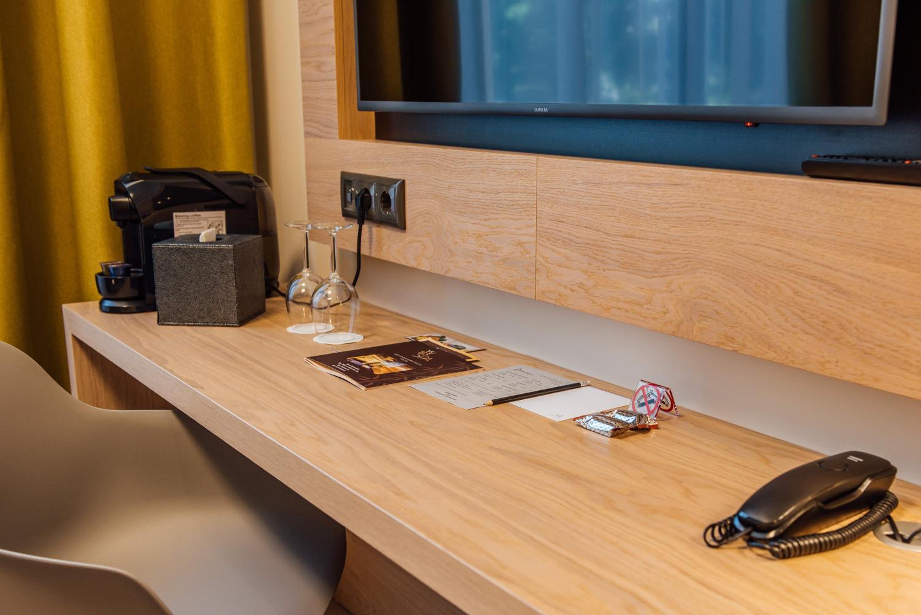 Superior Double or Twin Room photo 3