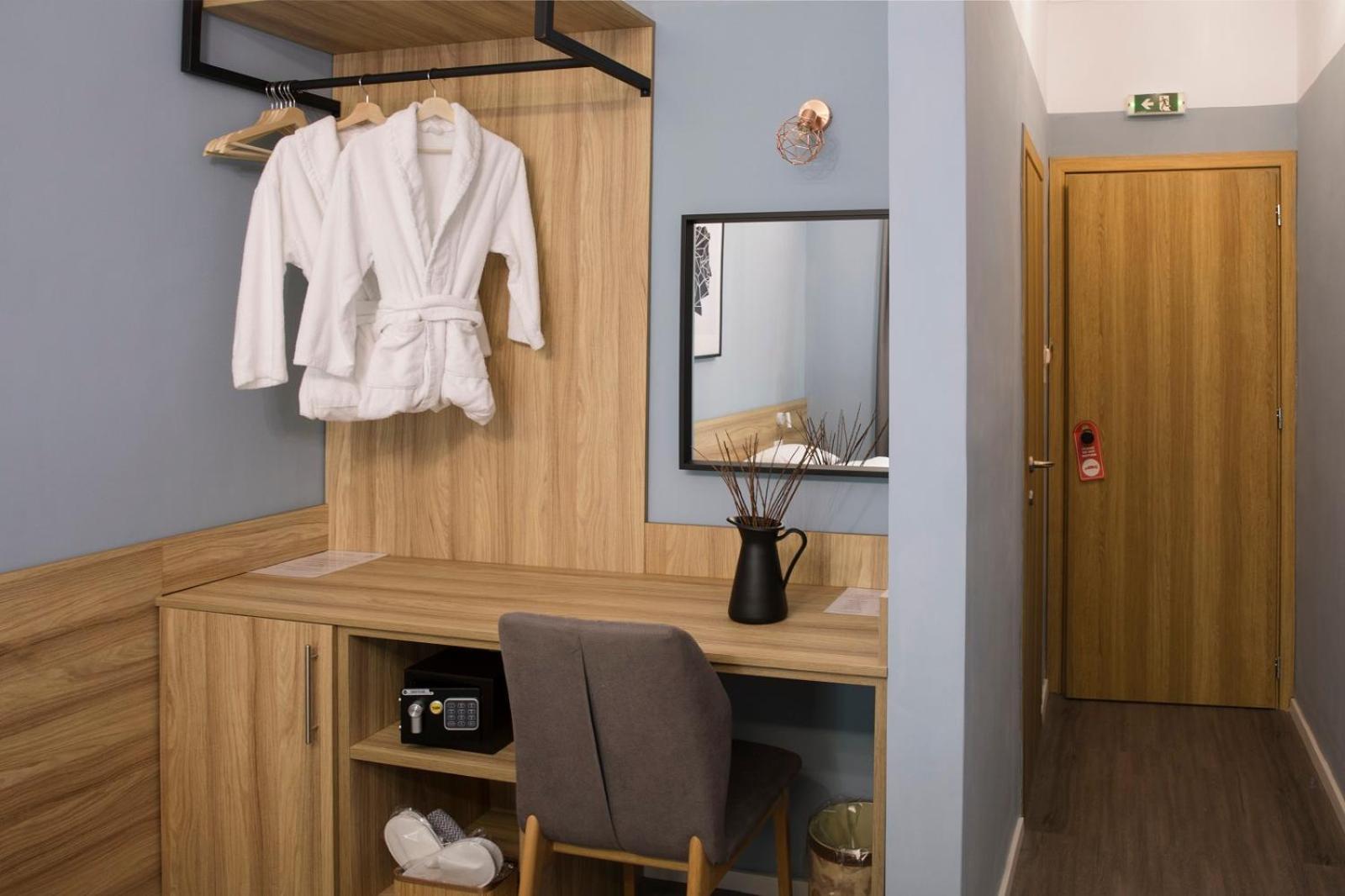Standard Twin Room photo 2