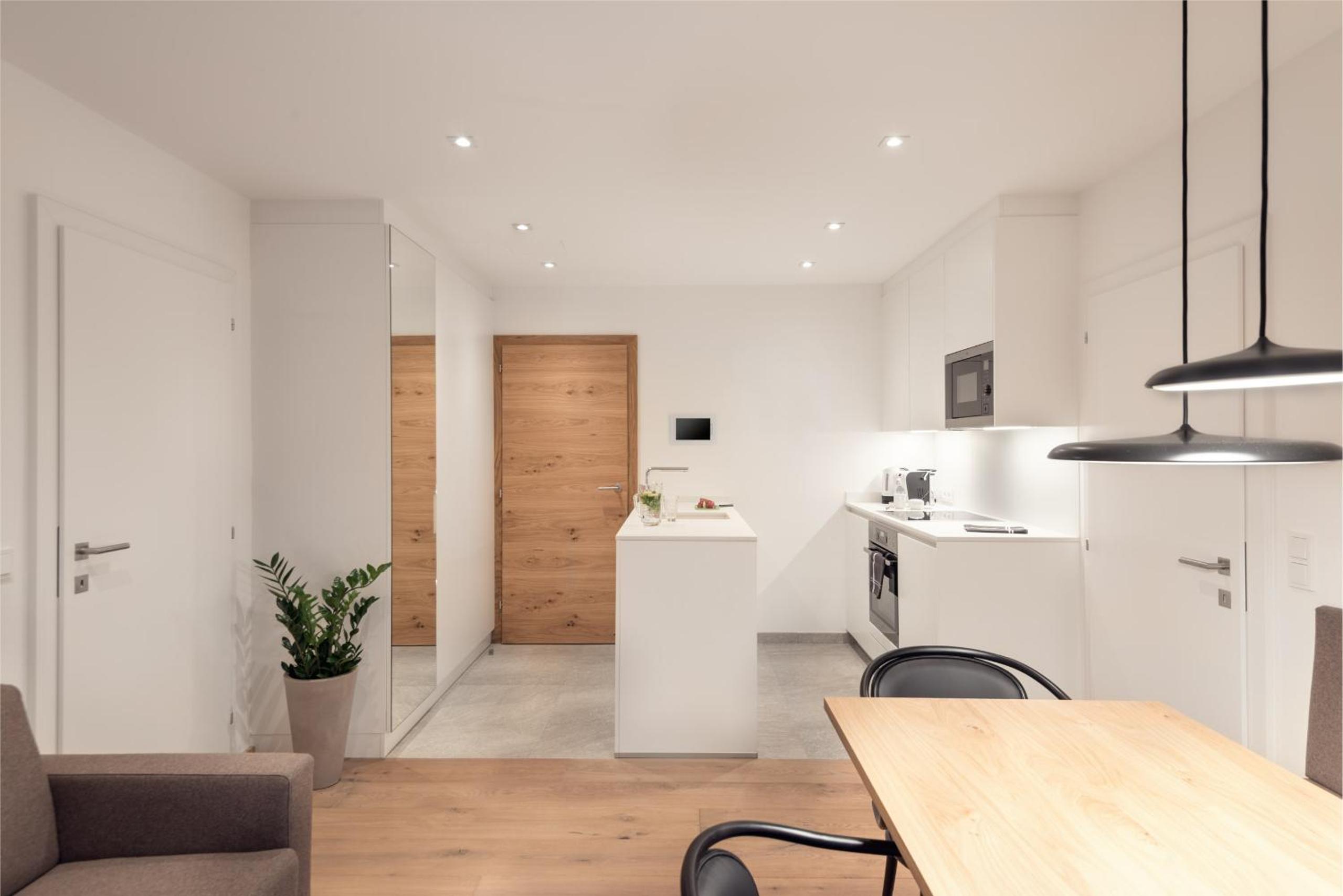 Apartment photo 2