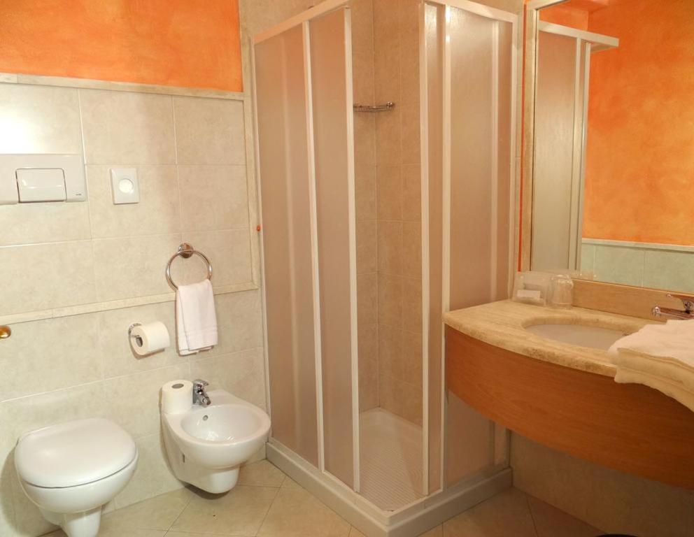 Double Room with Lake View