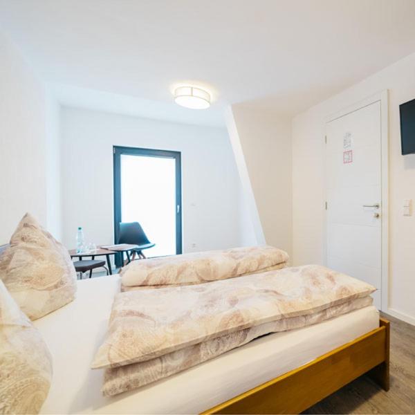 Double Room - Photo 3