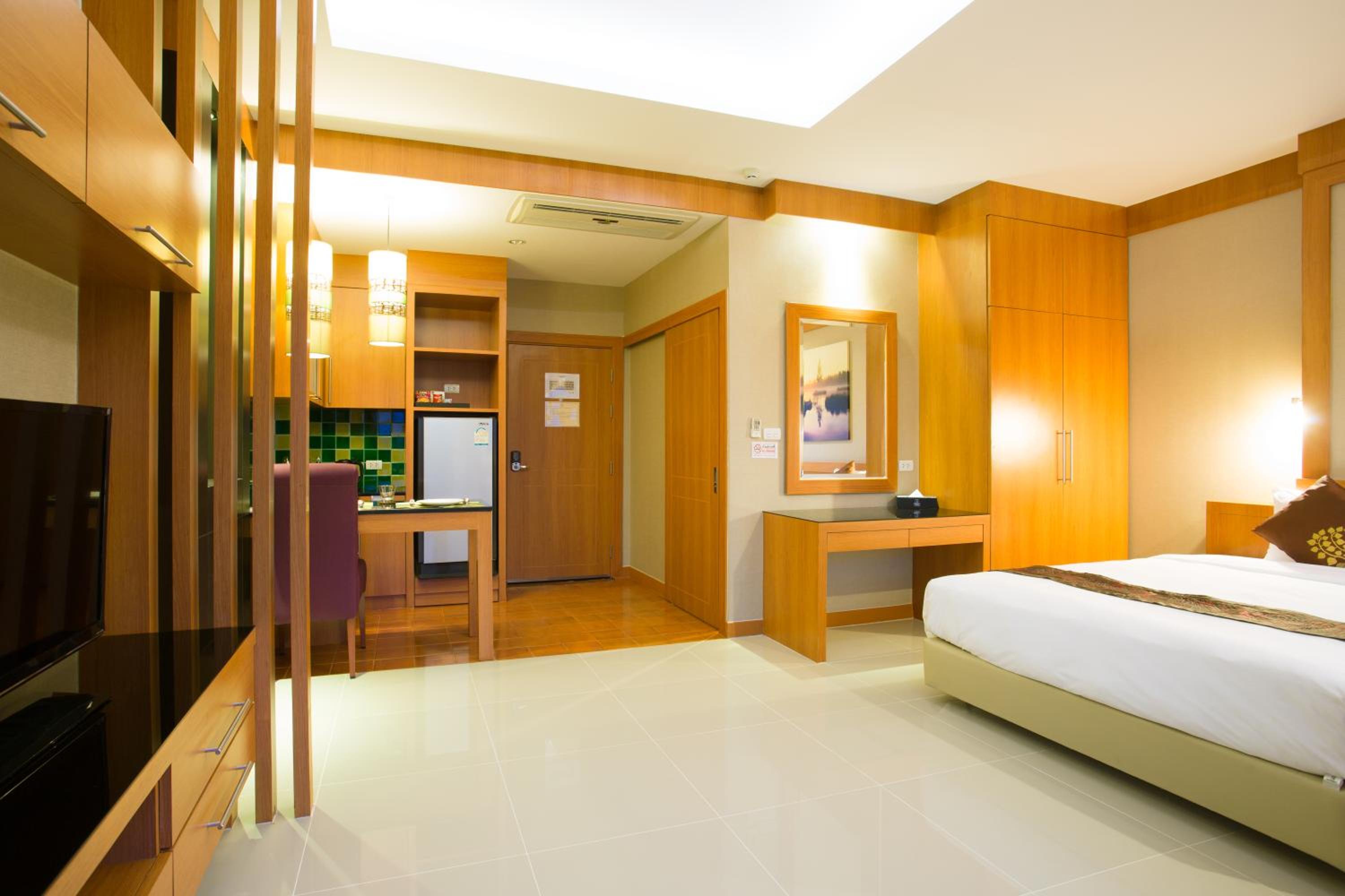 Deluxe Double Room - Photo 6