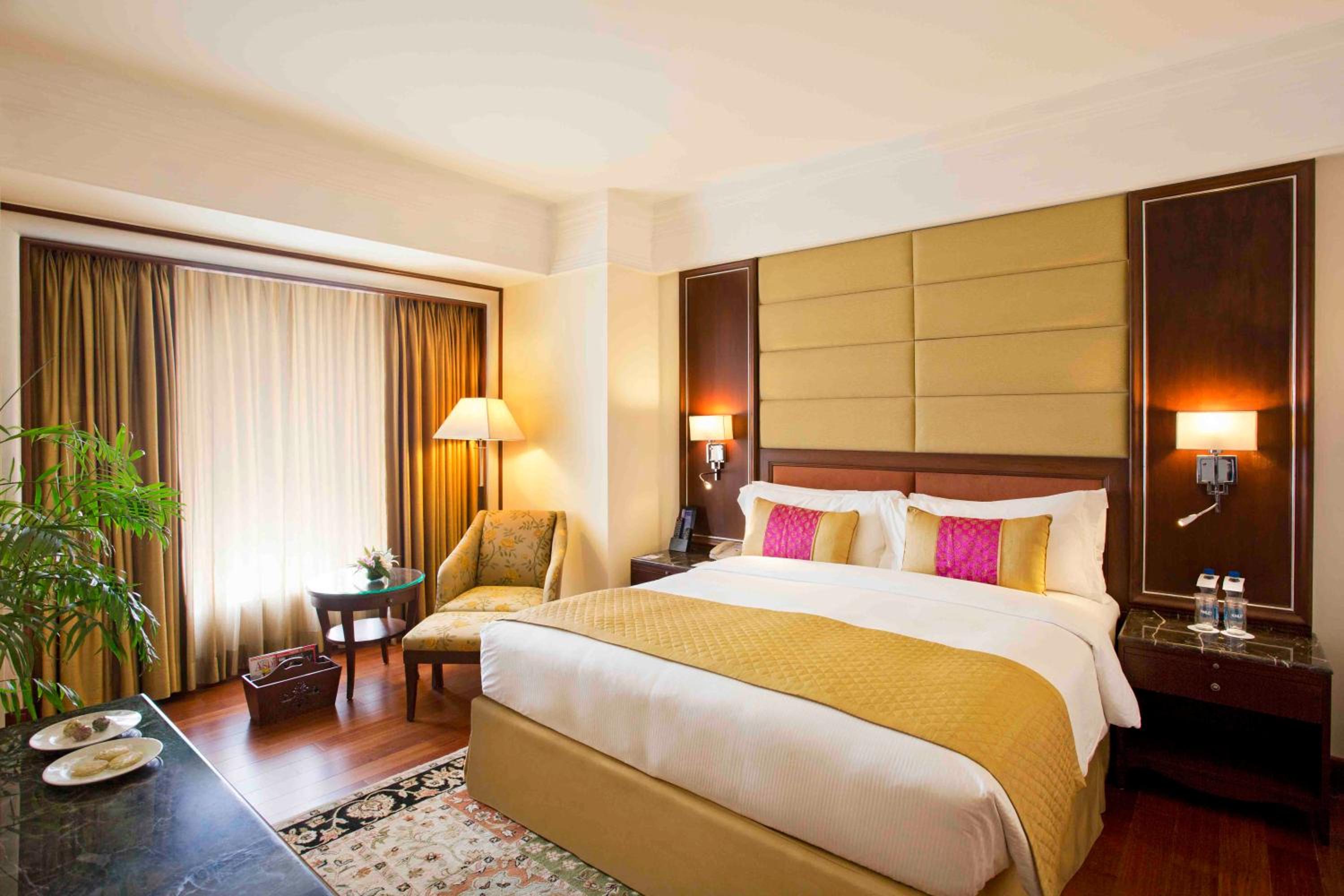 Executive Suite with complimentary Airport Transfers ,free Wi-Fi,20% on Food and Soft Beverages, Comp club lounge access - 1800 hrs to 2000 hrs,Dry Cleaning - 2 pcs comp