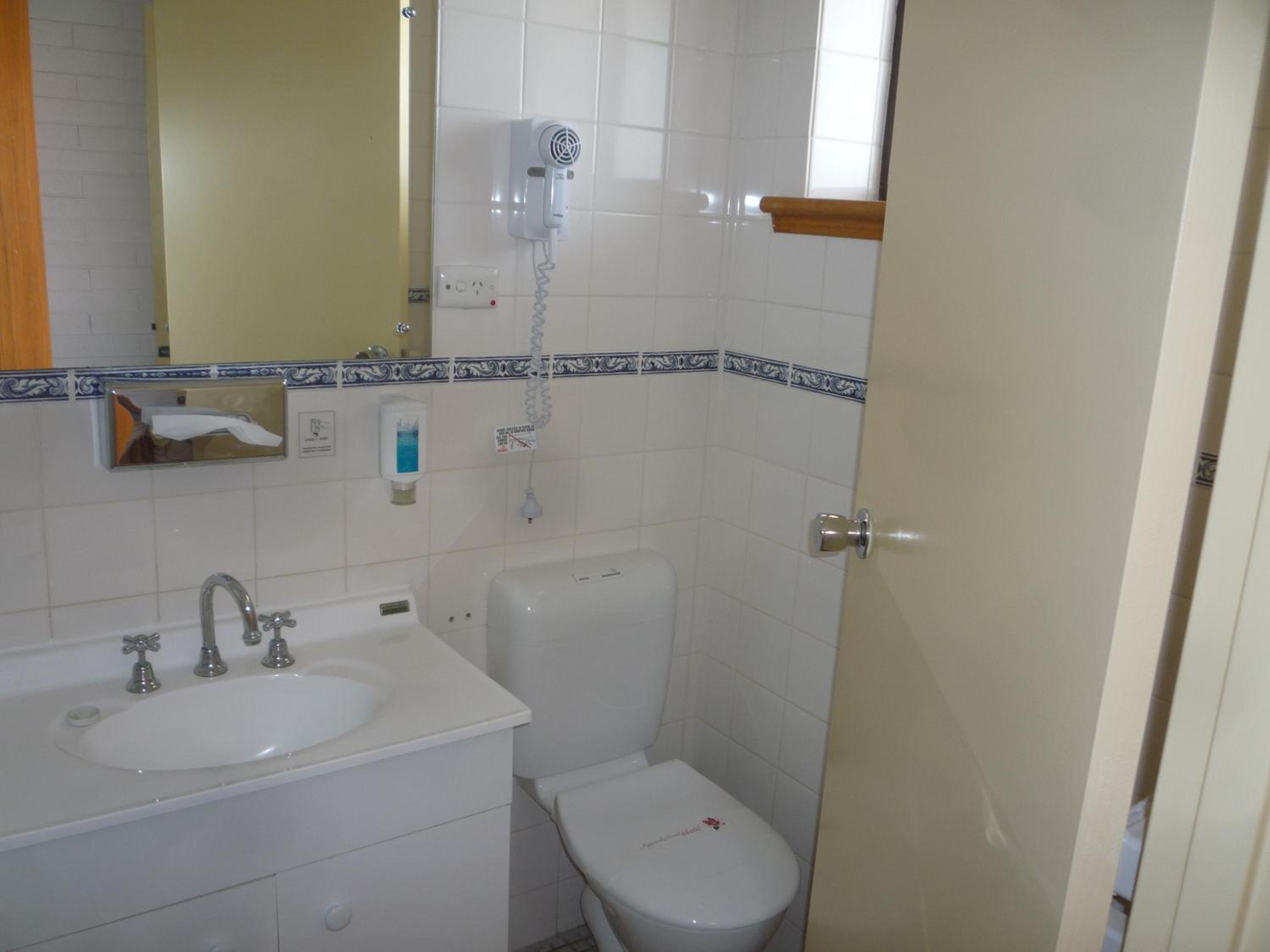 Standard Double or Twin Room photo 2
