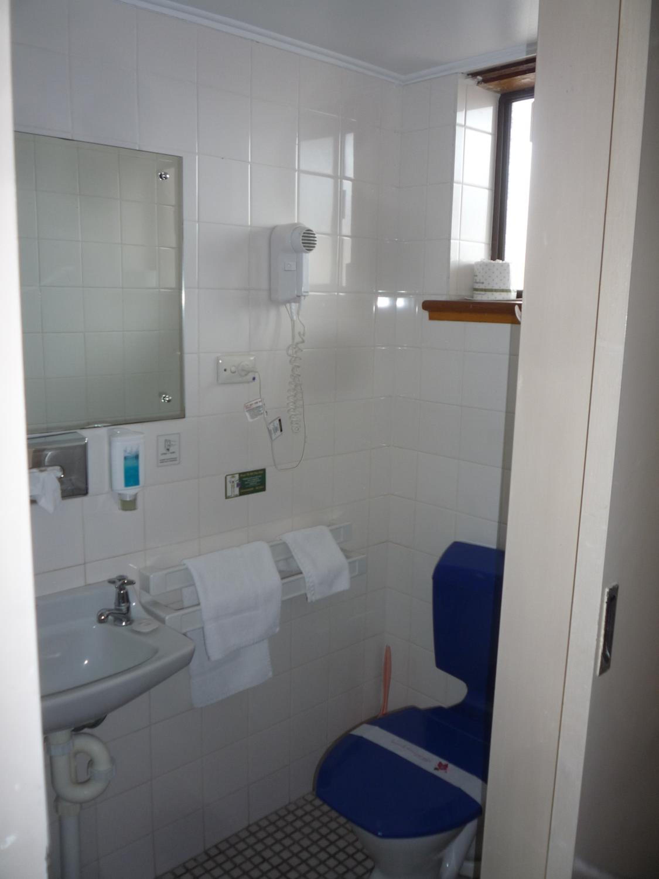 Standard Twin Room photo 3