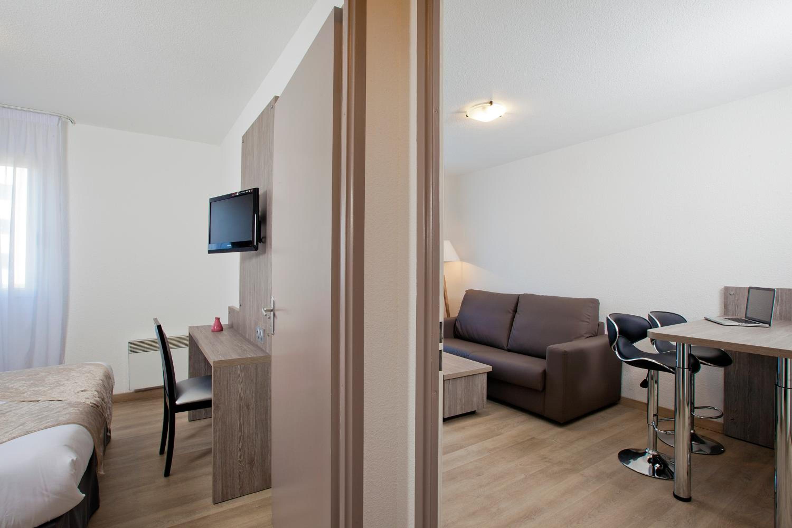 2 Room Apartment 2-4 People - Photo 9