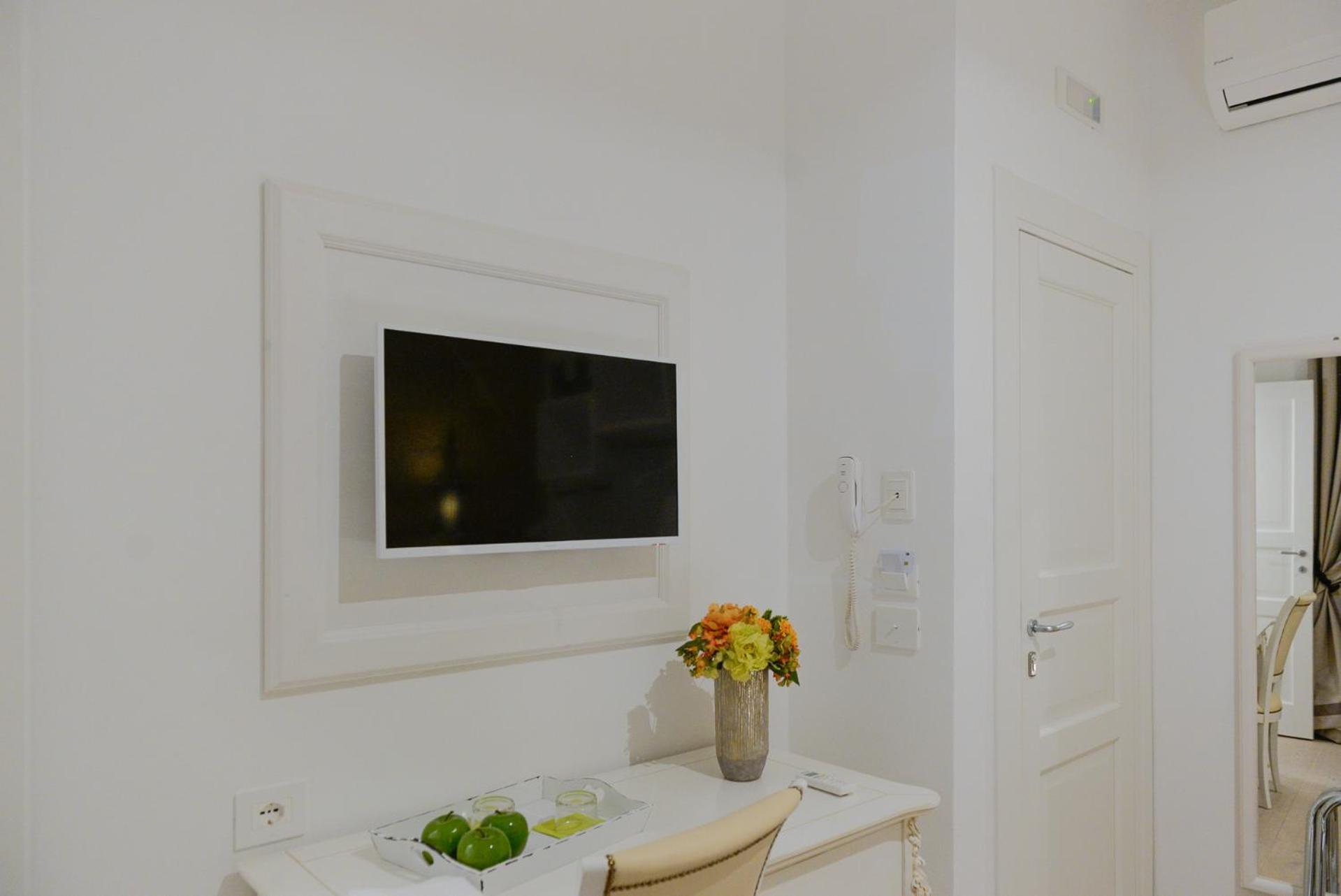 Suite With Terrace photo 2