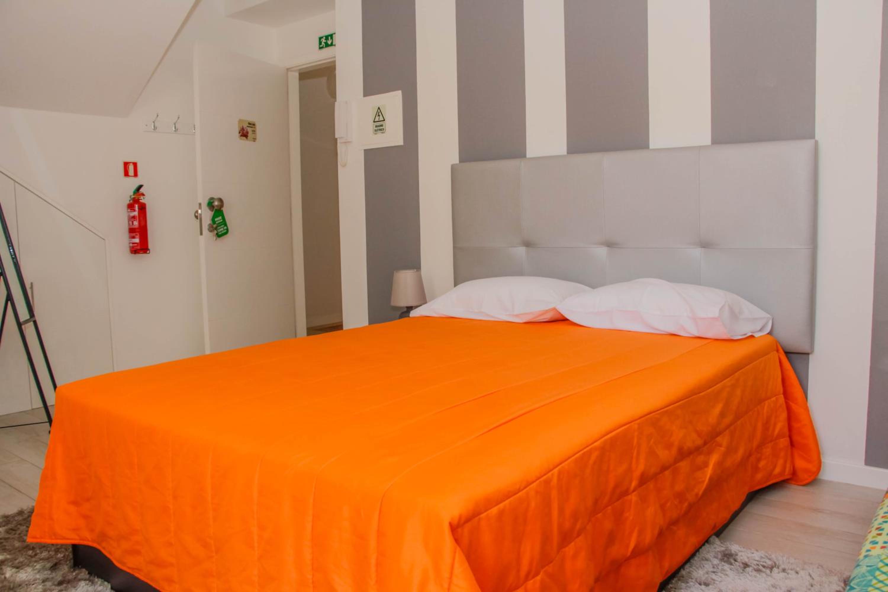 Studio Apartment - Photo 9