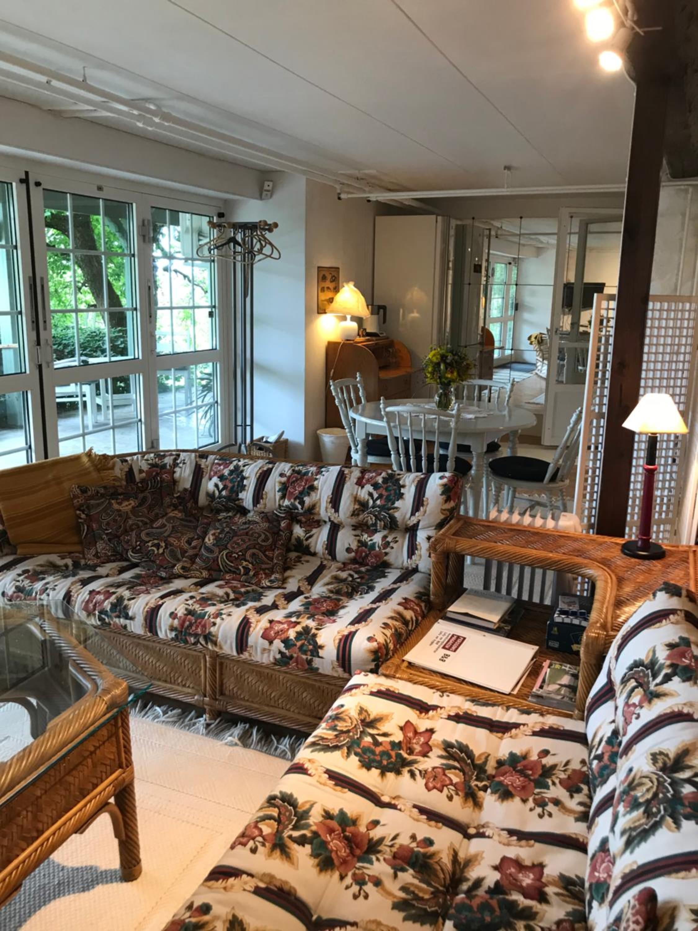 Standard Twin Room - Photo 7