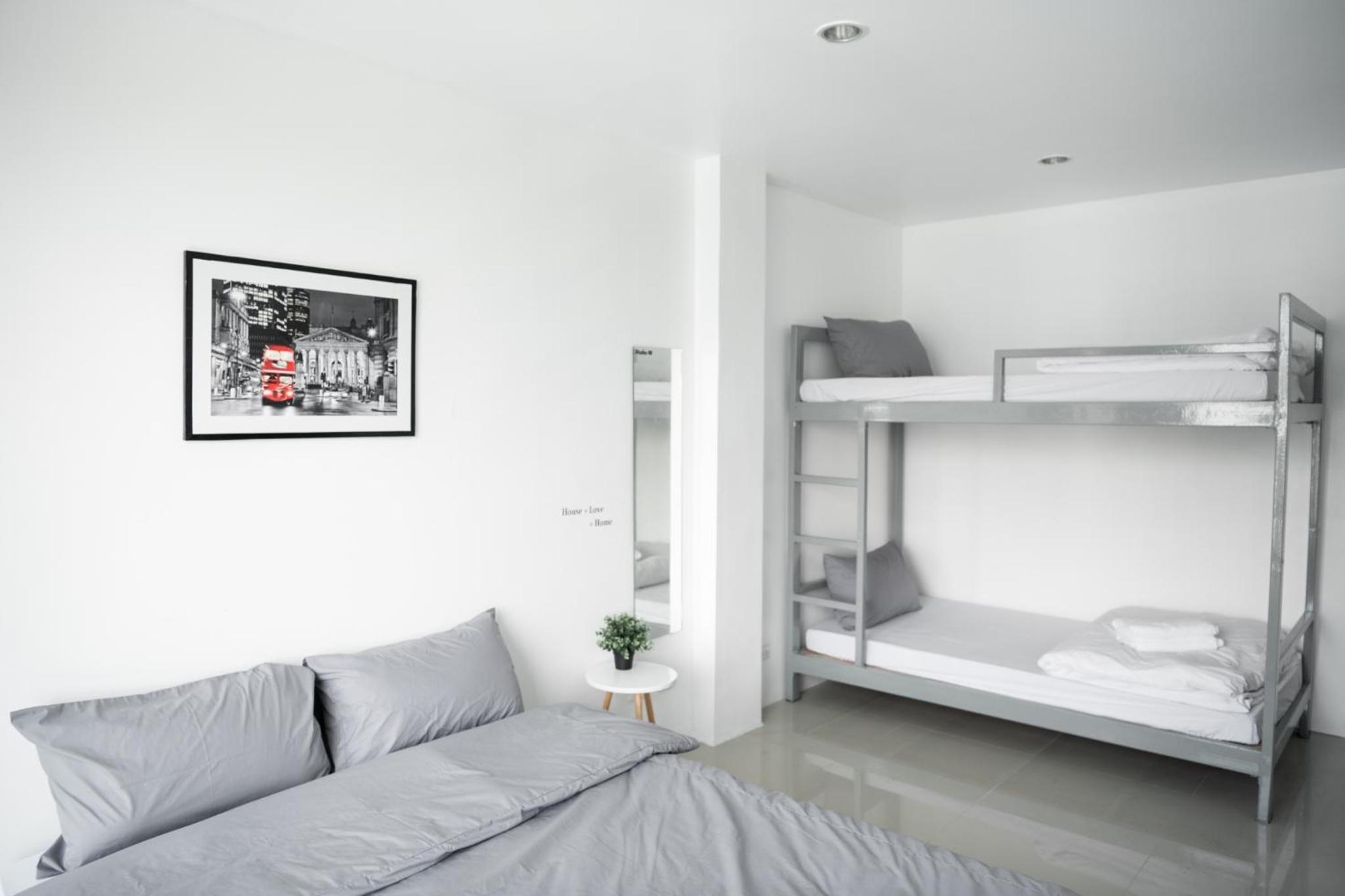 Standard Quadruple Room photo 2