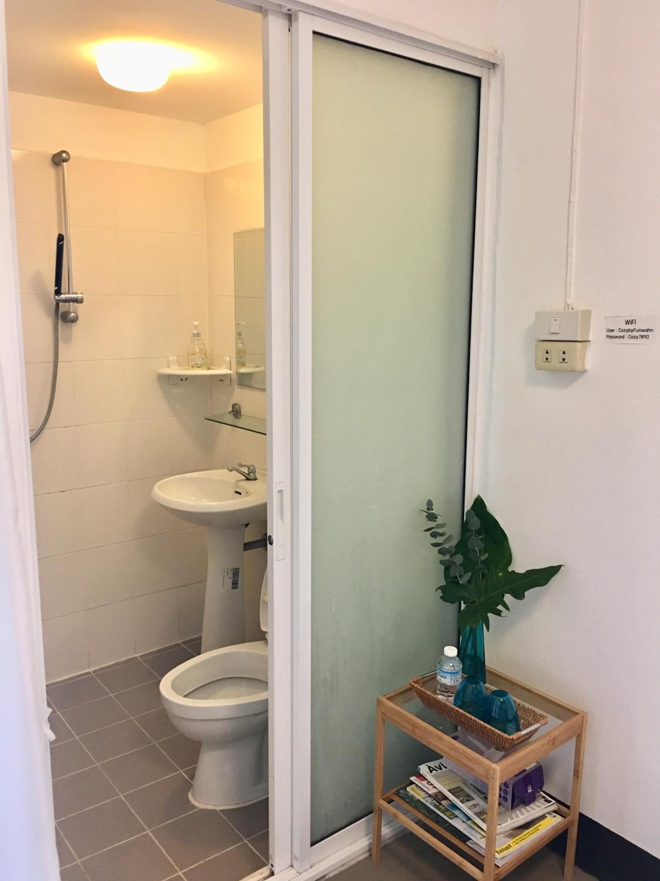 Standard Triple Room - Photo 7