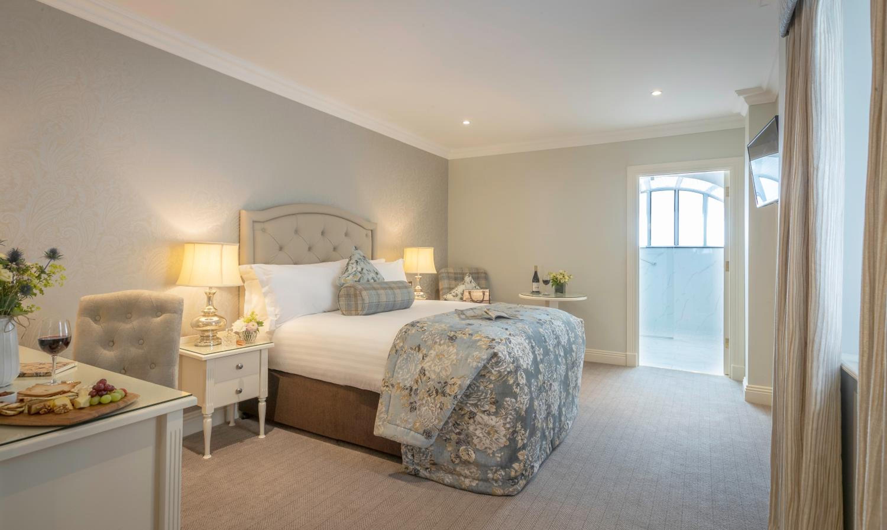 Deluxe Double or Twin Room photo 3