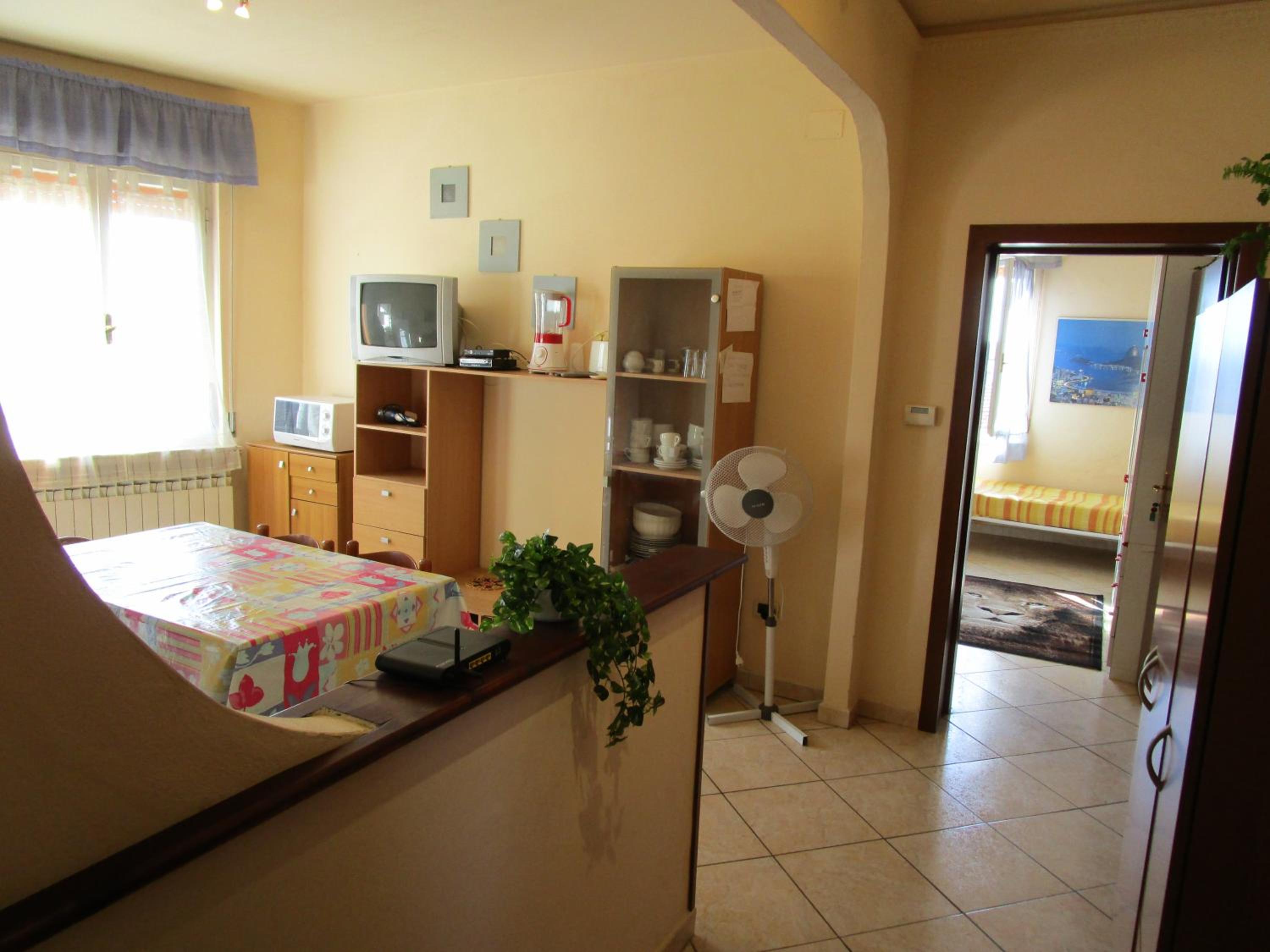 Triple Room with Private Bathroom - Photo 1