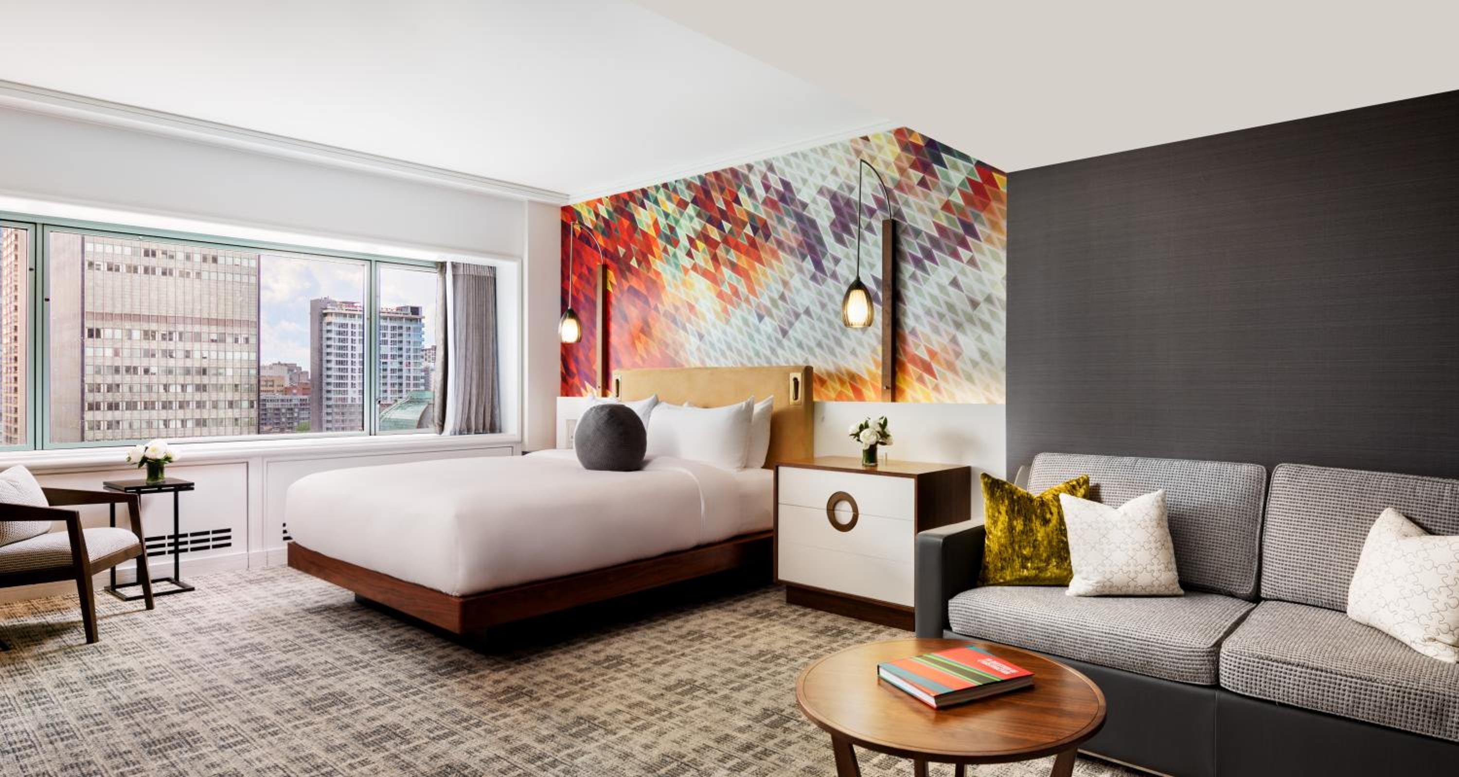 Deluxe King Room with One King Bed (Non Smoking)