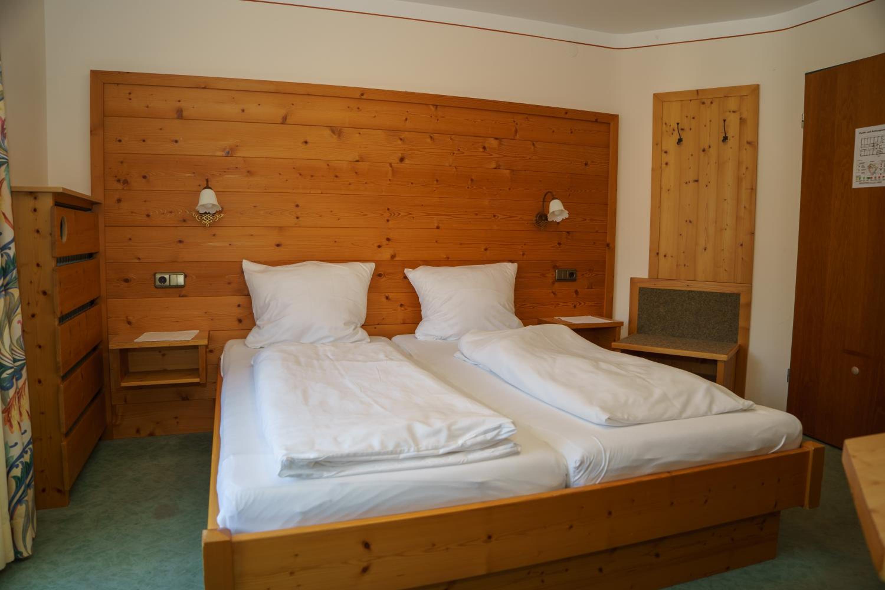 Standard Double Room photo 1