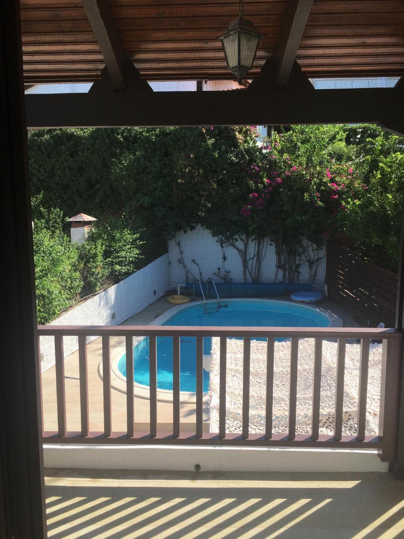 Villa photo 2