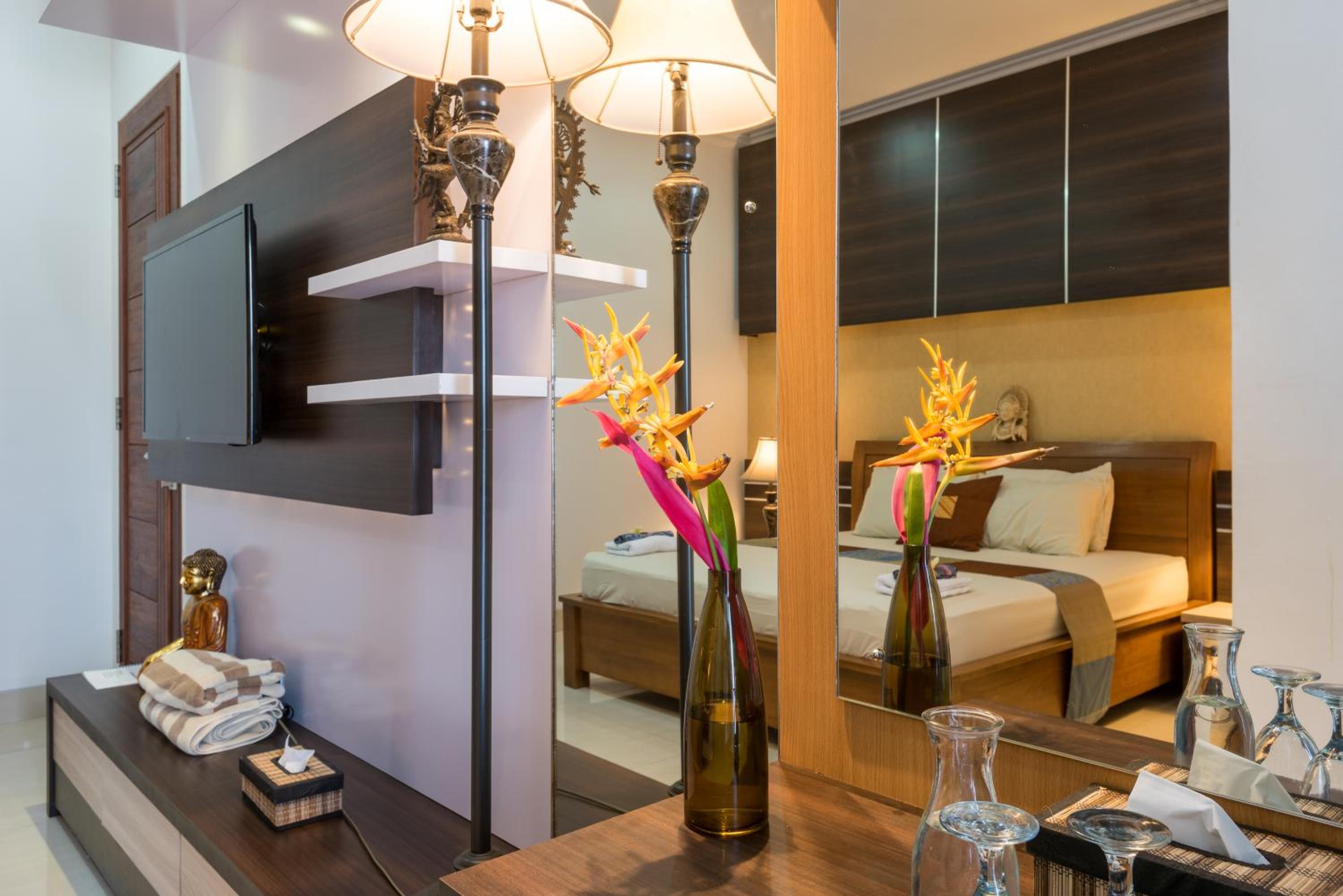 Double Room with Terrace - Photo 7