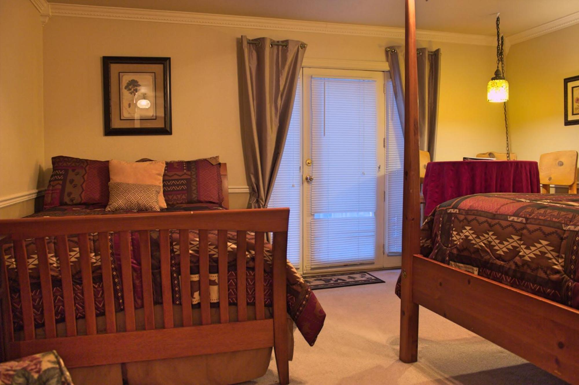 Queen Room with Two Queen Beds - Disability Access