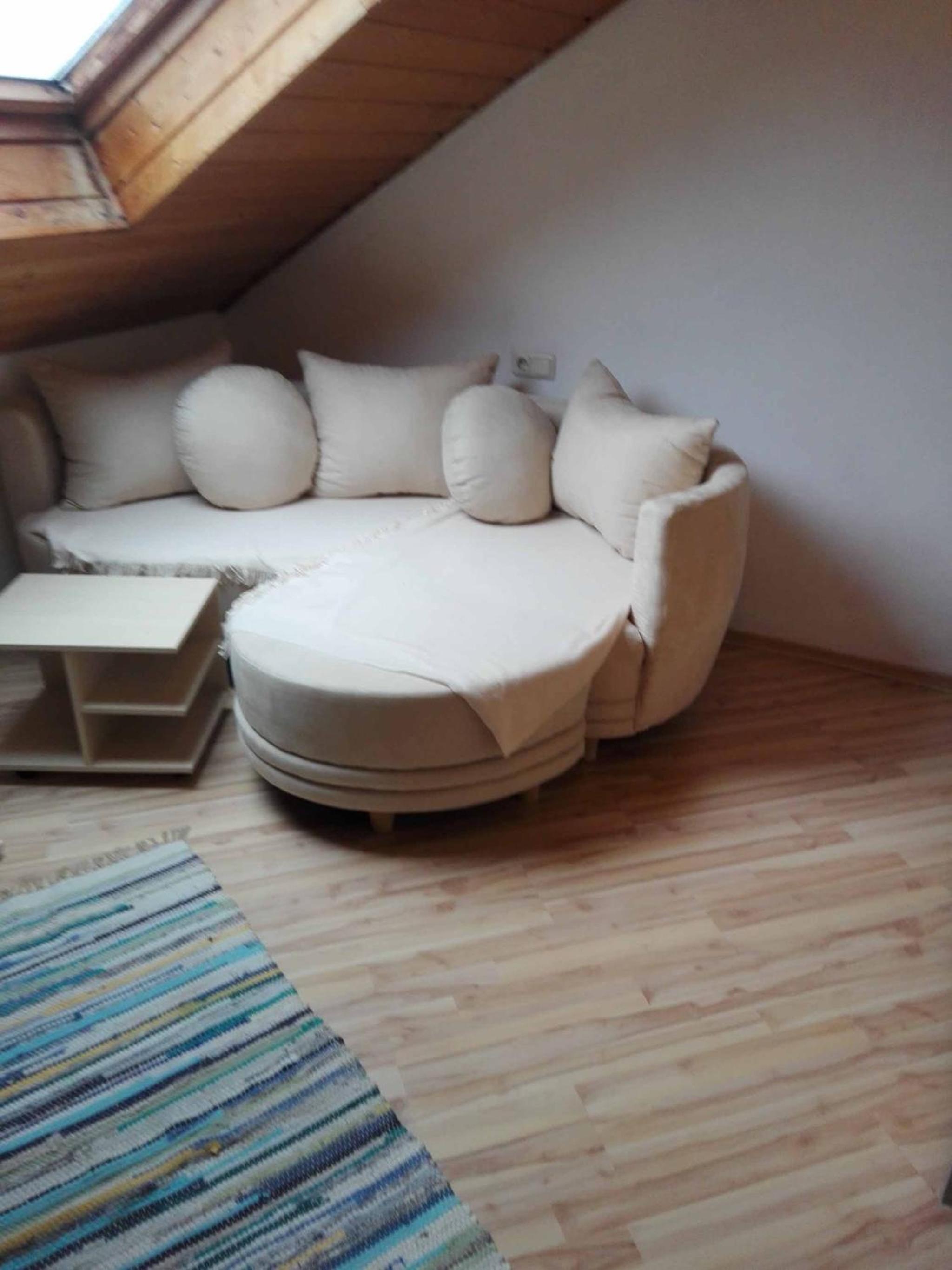 Apartment photo 2