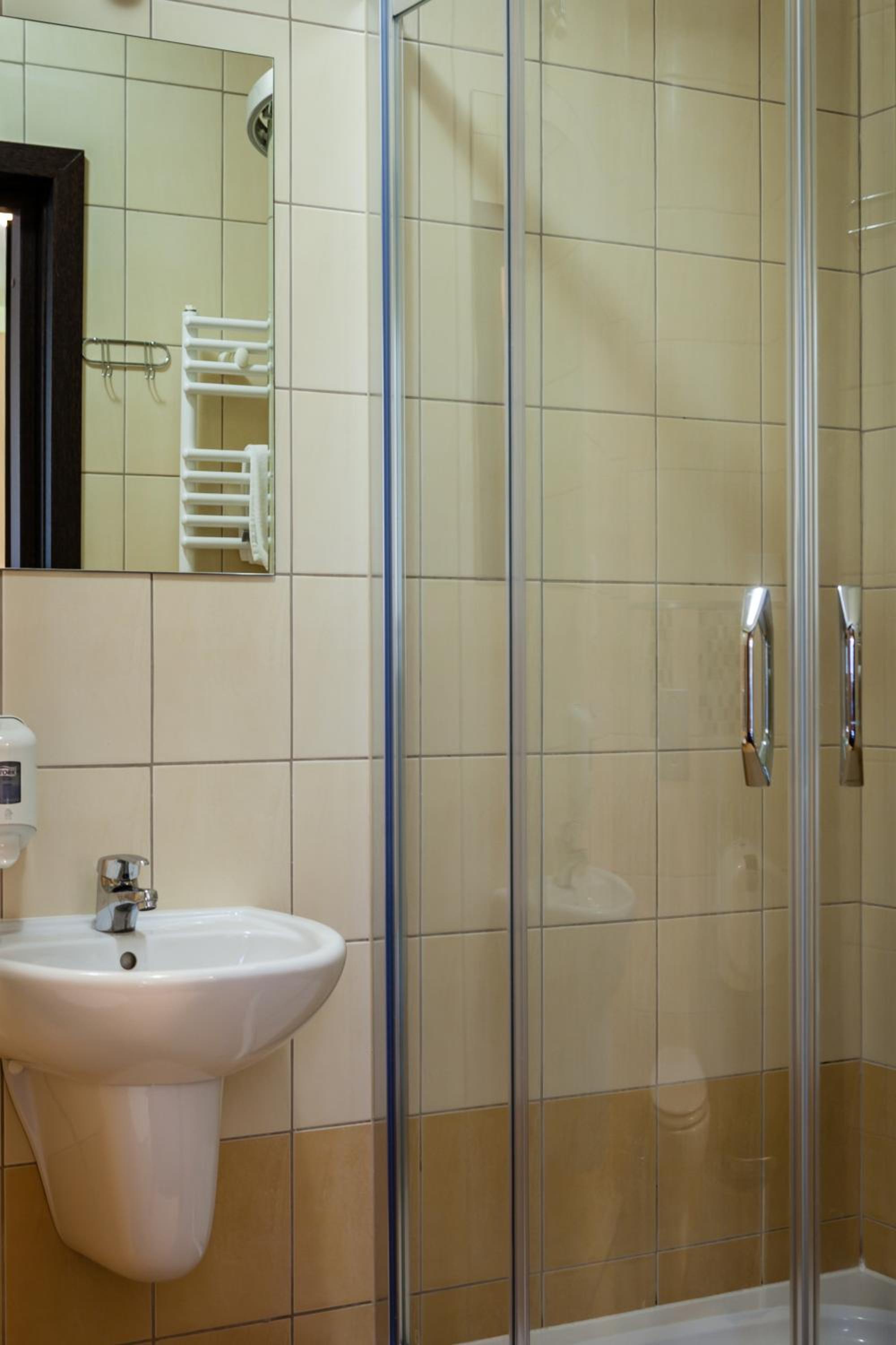 Deluxe Double Room with Balcony photo 3
