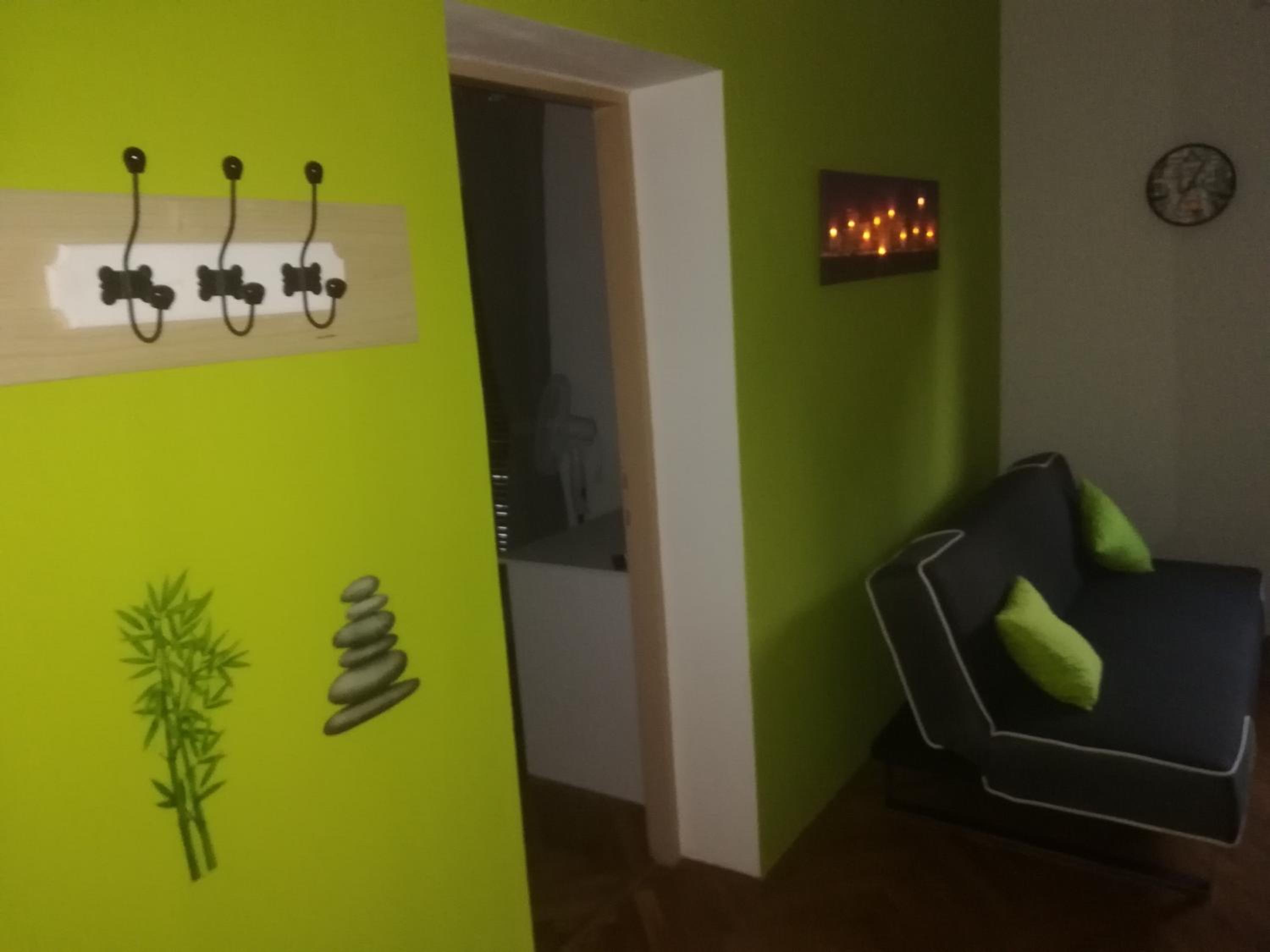 One-Bedroom Apartment - Photo 6
