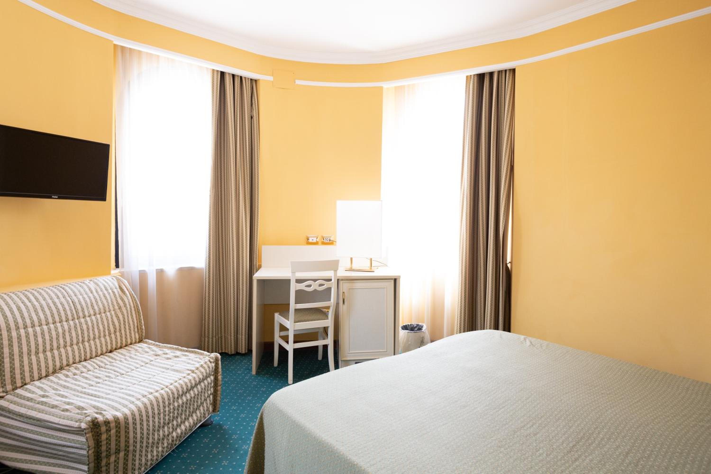 Double Room photo 2