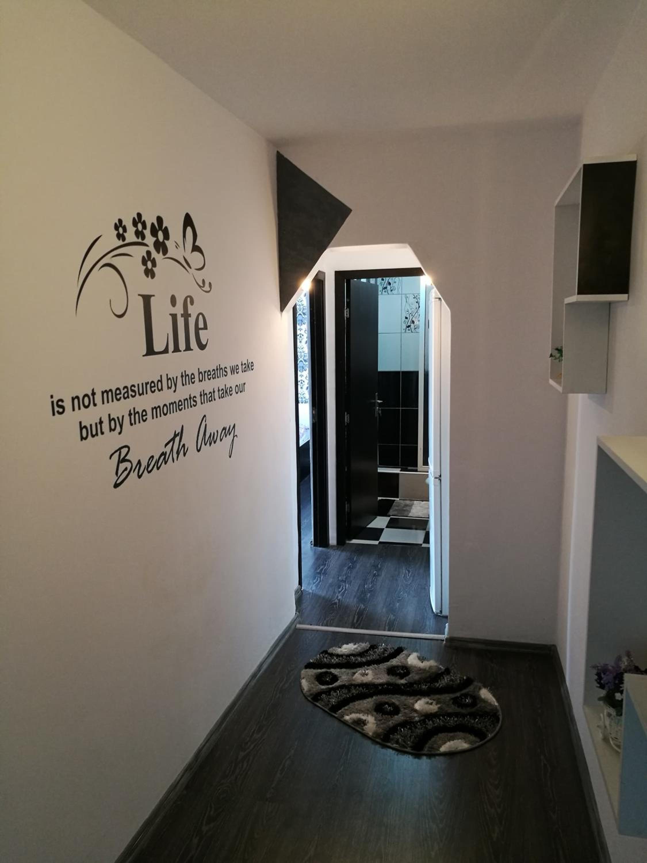 Apartment - Photo 16