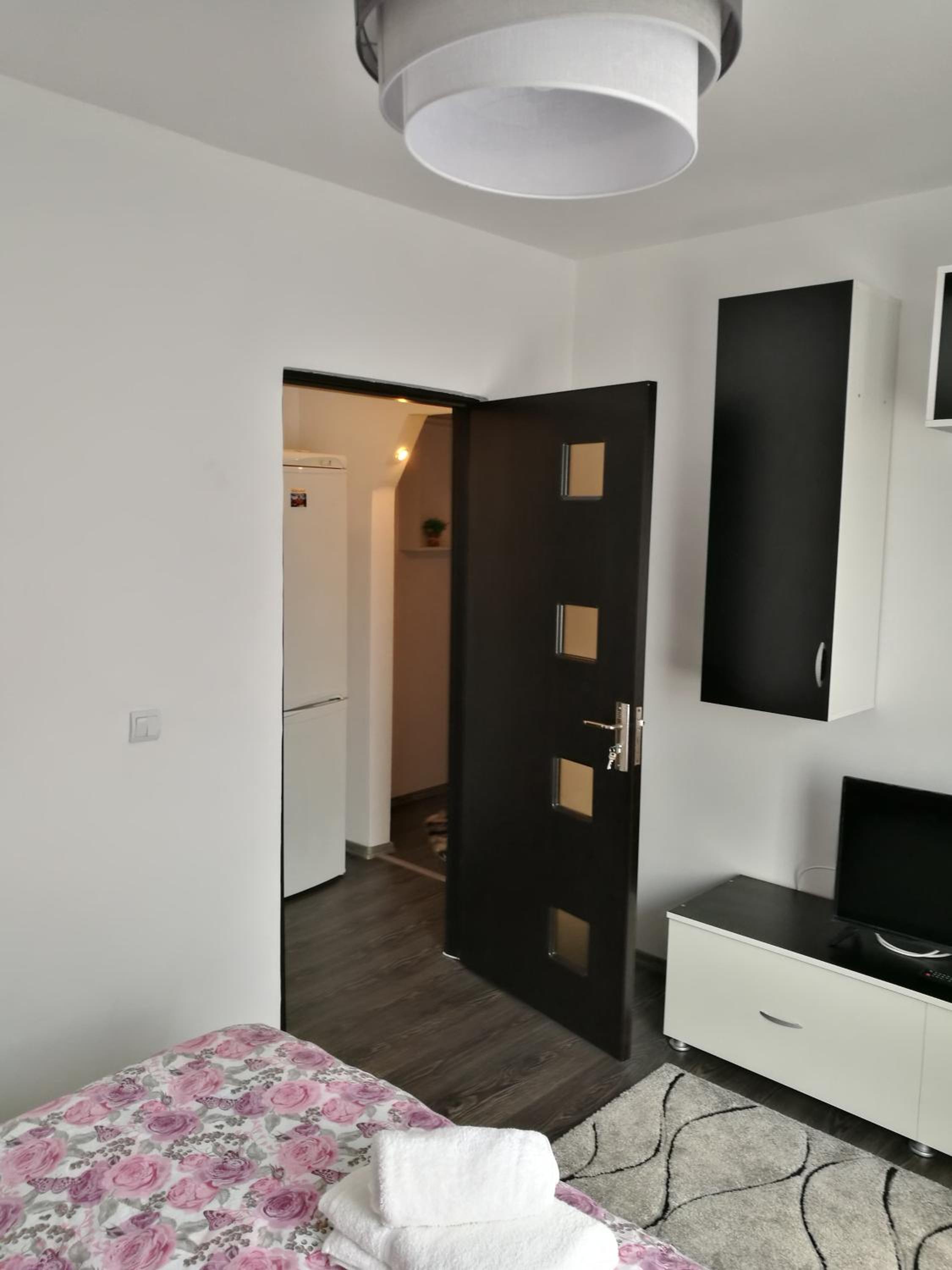 Apartment - Photo 8