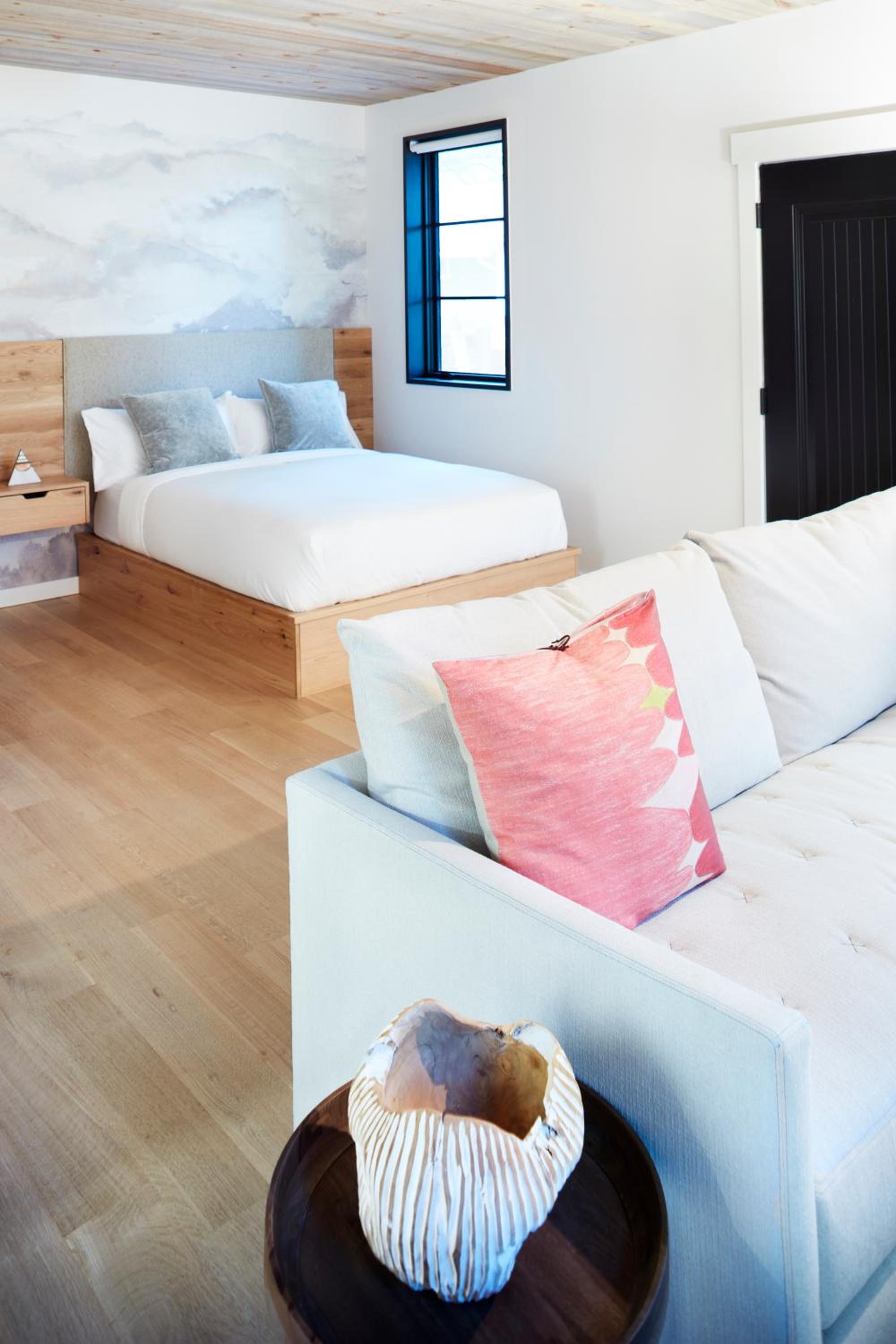 Quadruple Room with Balcony - Photo 6