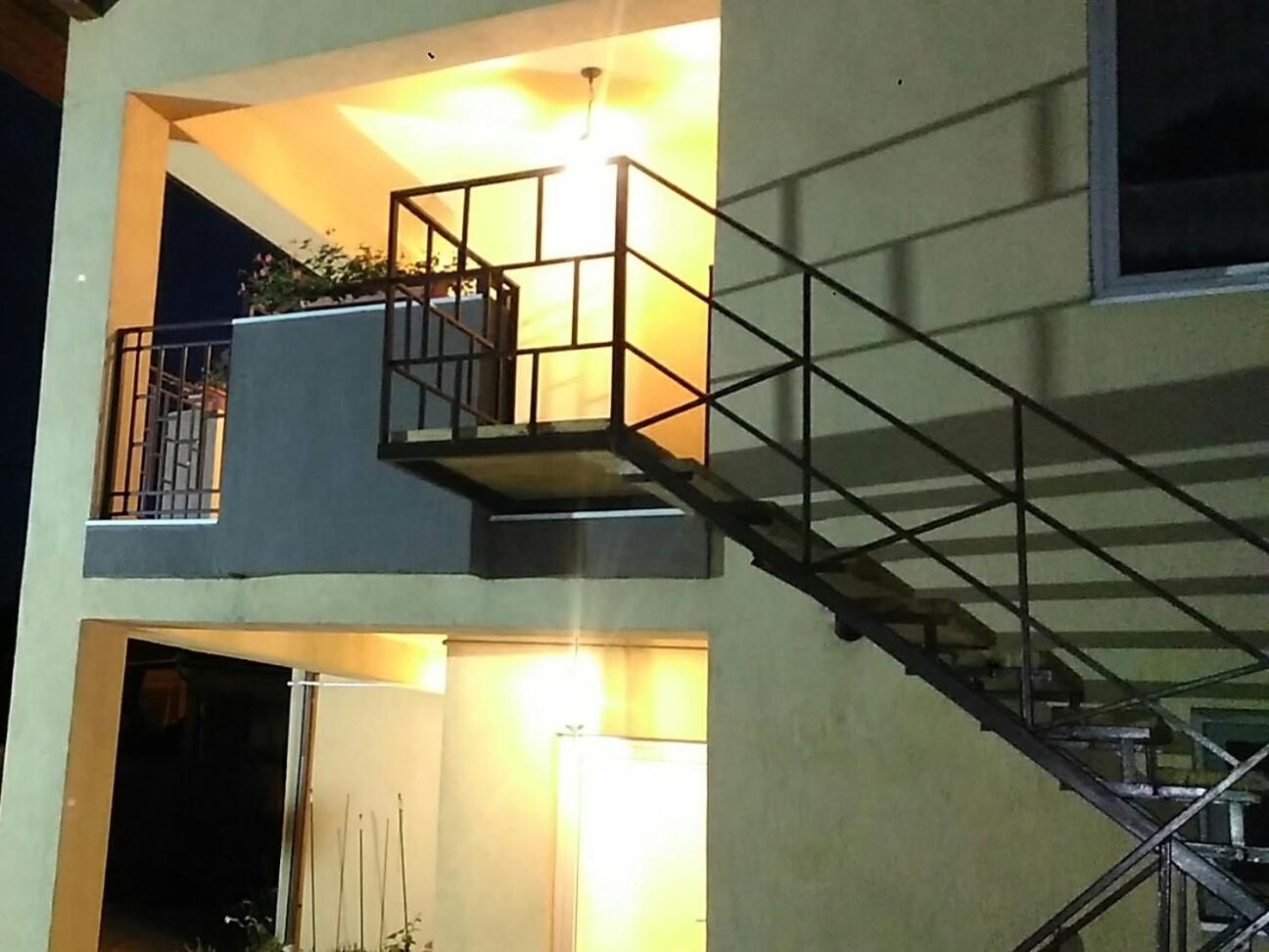 Triple Room with Balcony - Photo 16