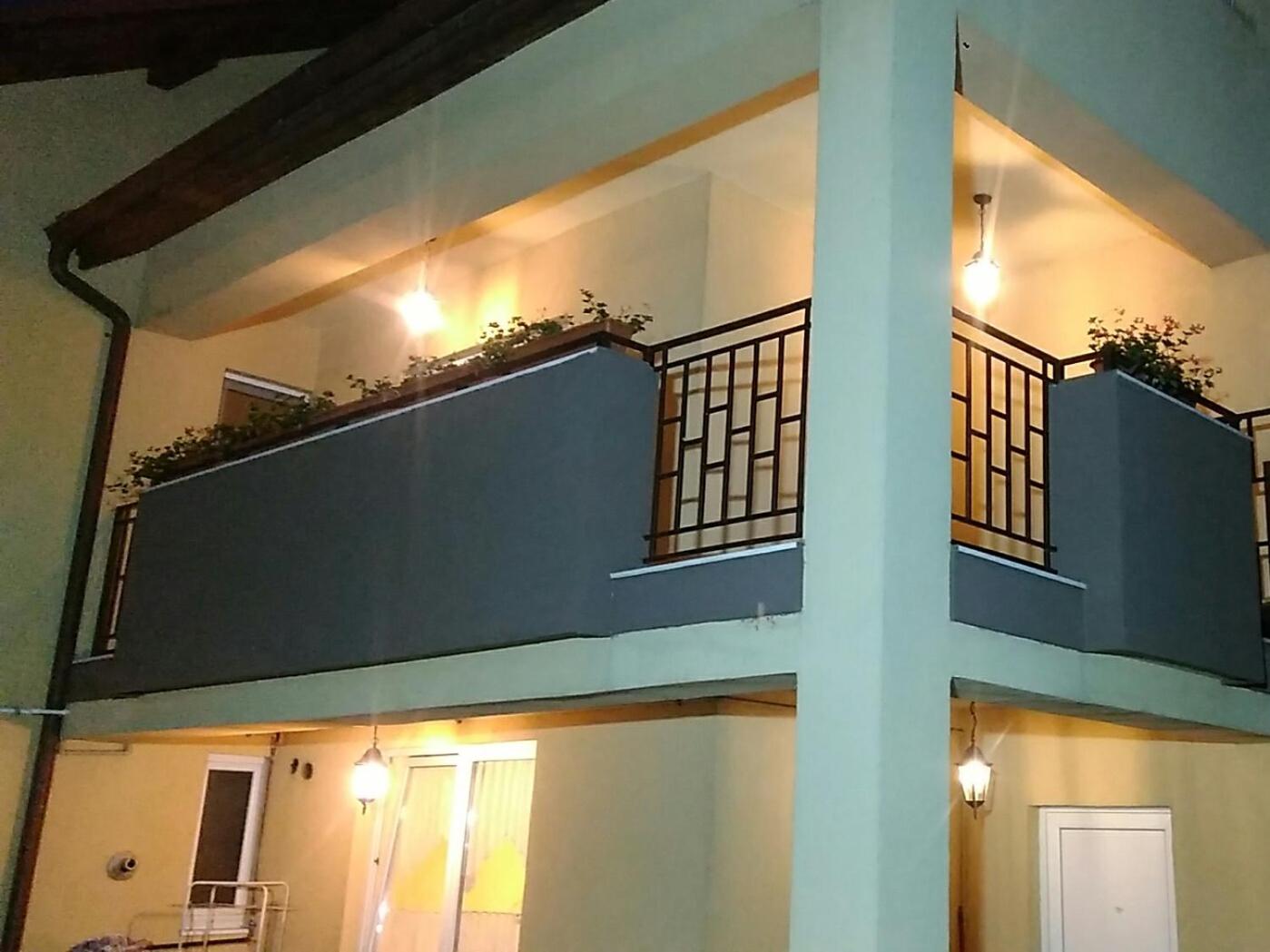 Triple Room with Balcony - Photo 15