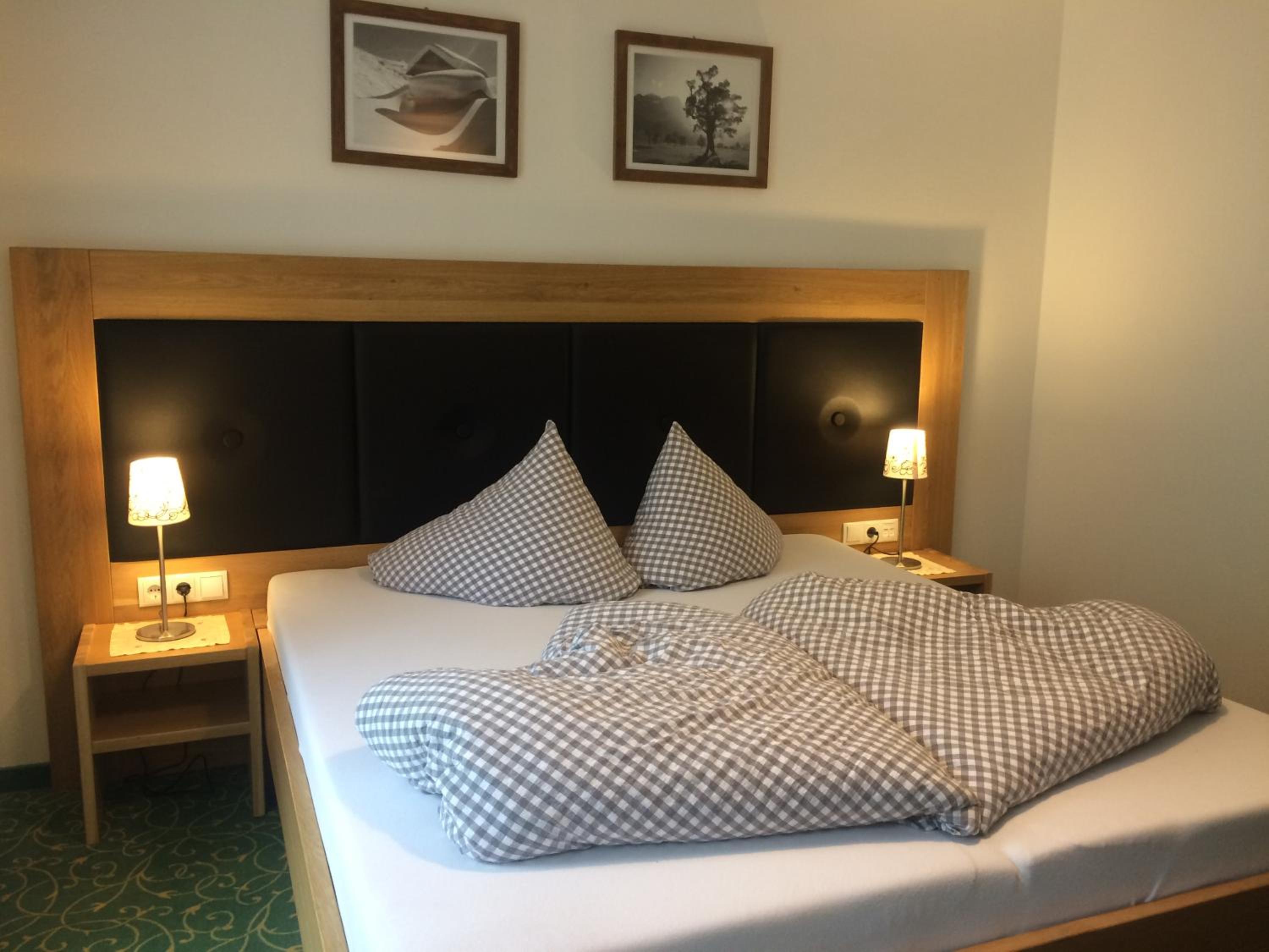 Apartment (4-5 Adults)
