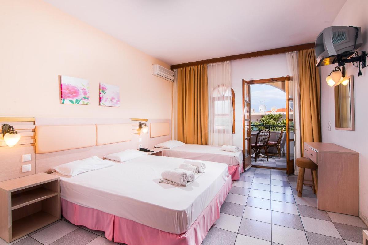 Triple Room photo 1