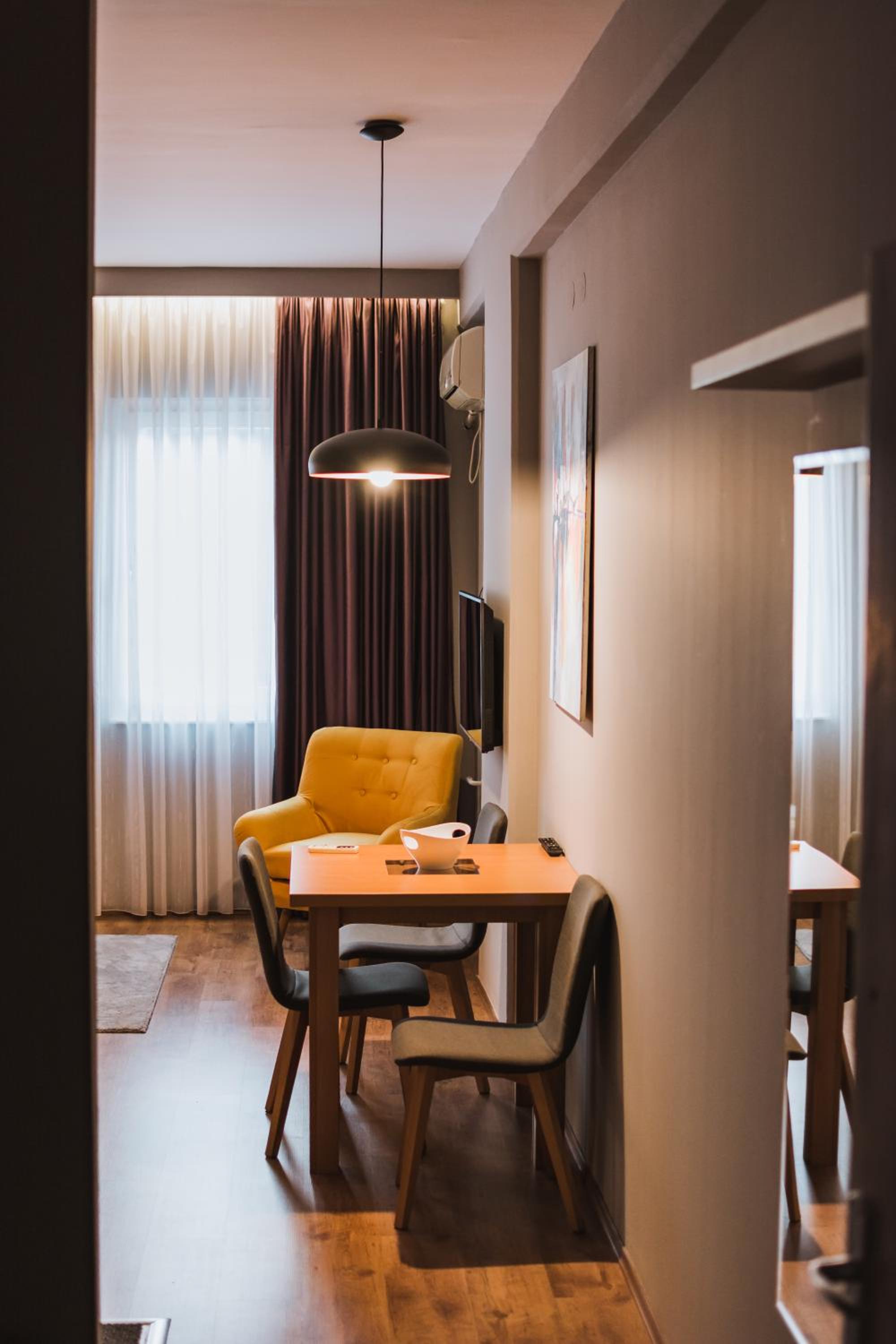 Studio Apartment