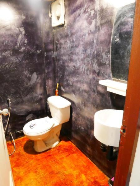 Double Room with Air Conditioning - Photo 2