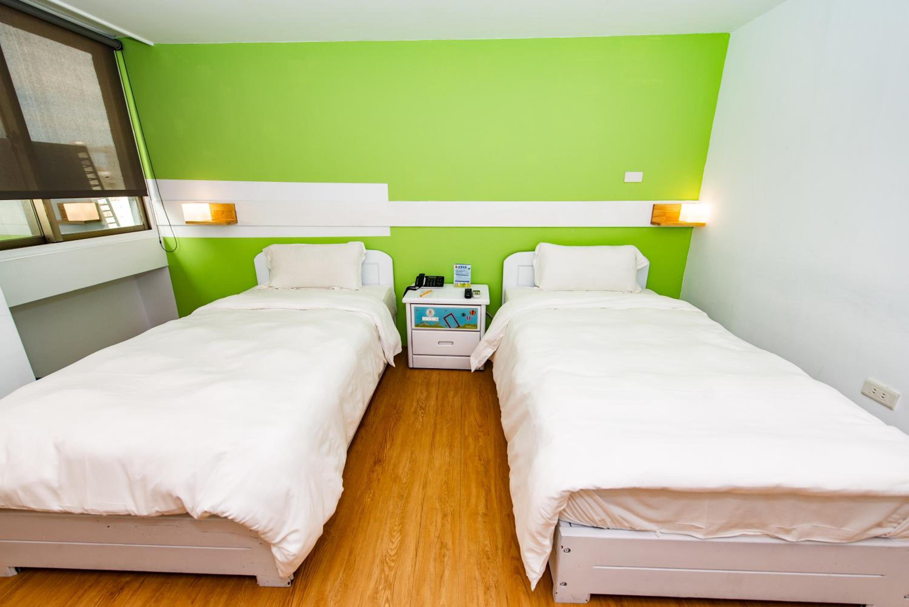 Standard Twin Room photo 2