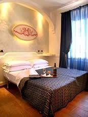 Double or Twin Room - Photo 1