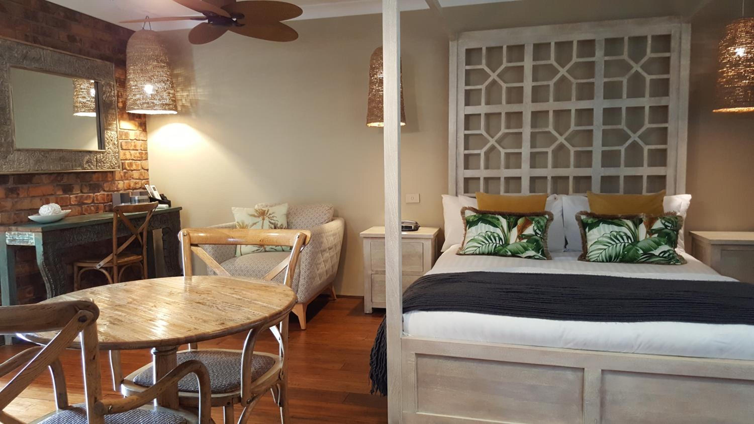 Deluxe Queen Room photo 3