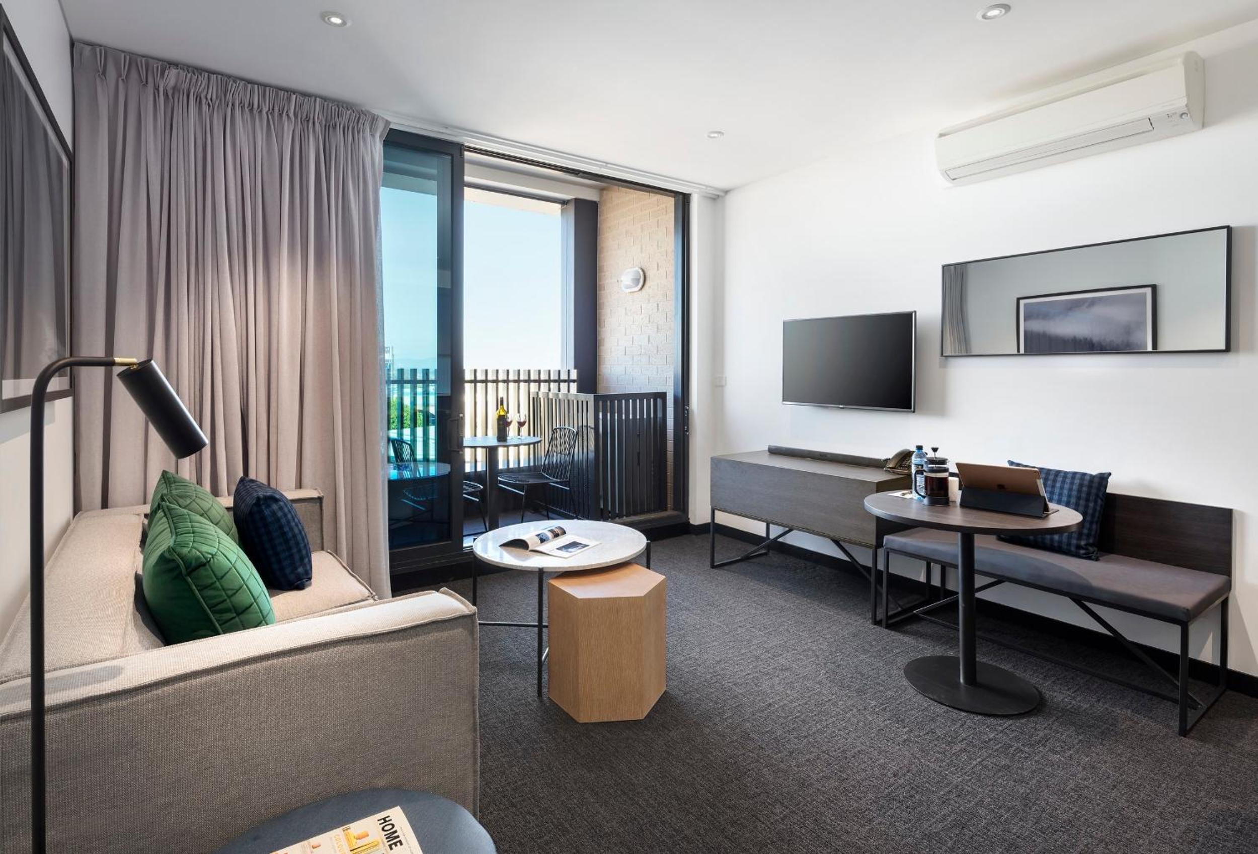 One-Bedroom Apartment