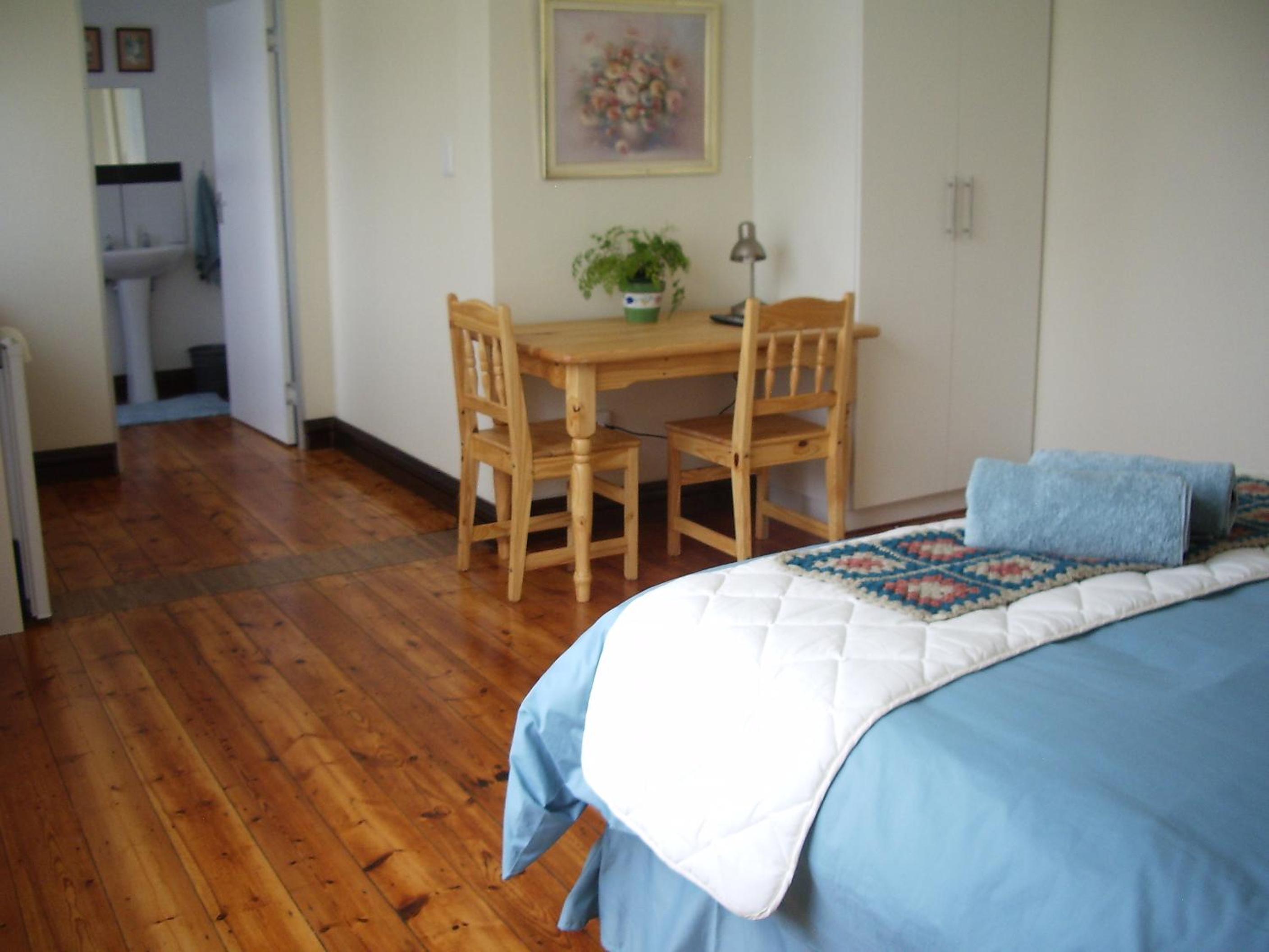 Queen Room photo 3